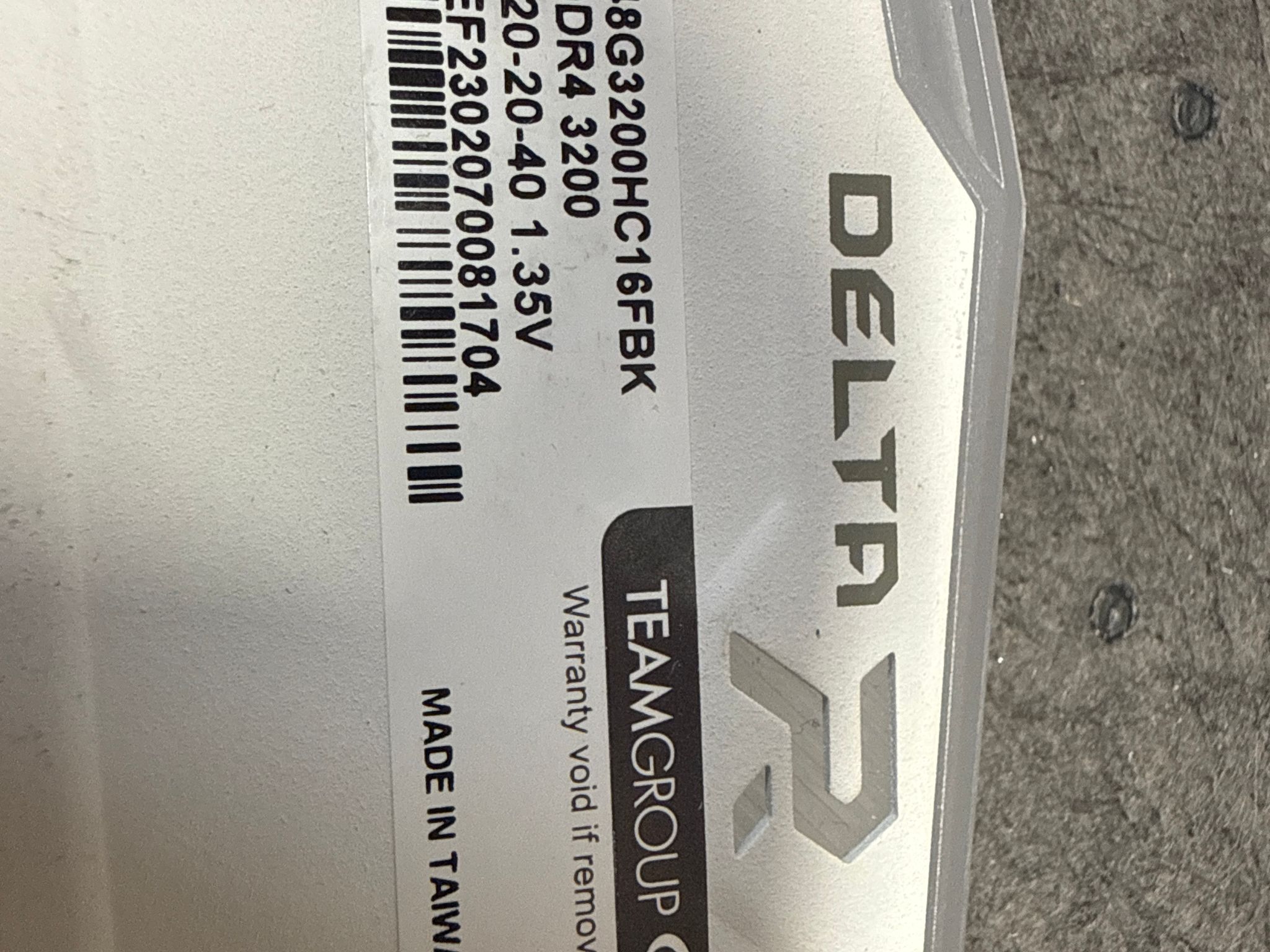 TeamGroup TForce delta r rgb ram