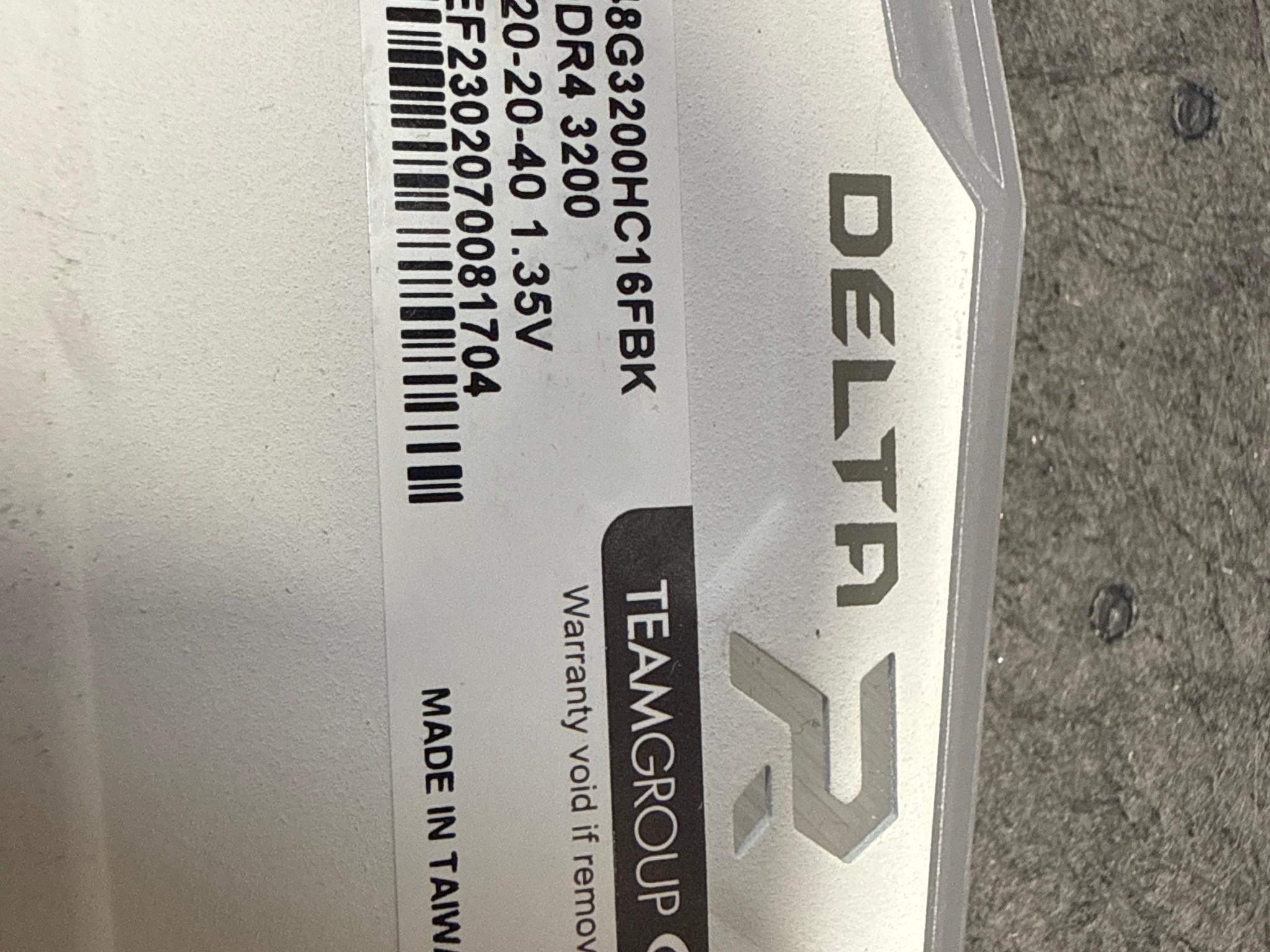 TeamGroup TForce delta r rgb ram