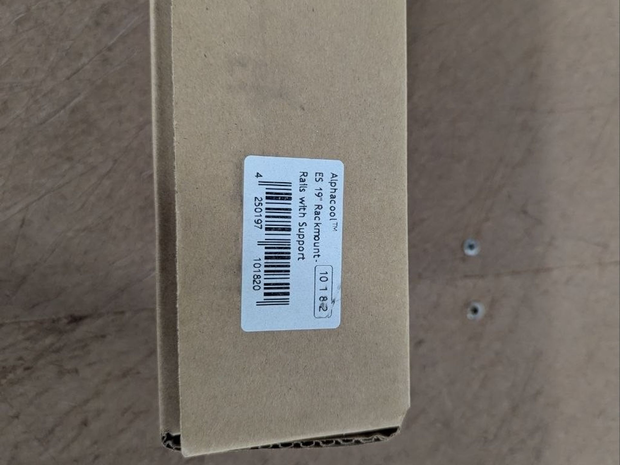 Alphacool ES 19" Rackmount Rails with Rail Support (10182)