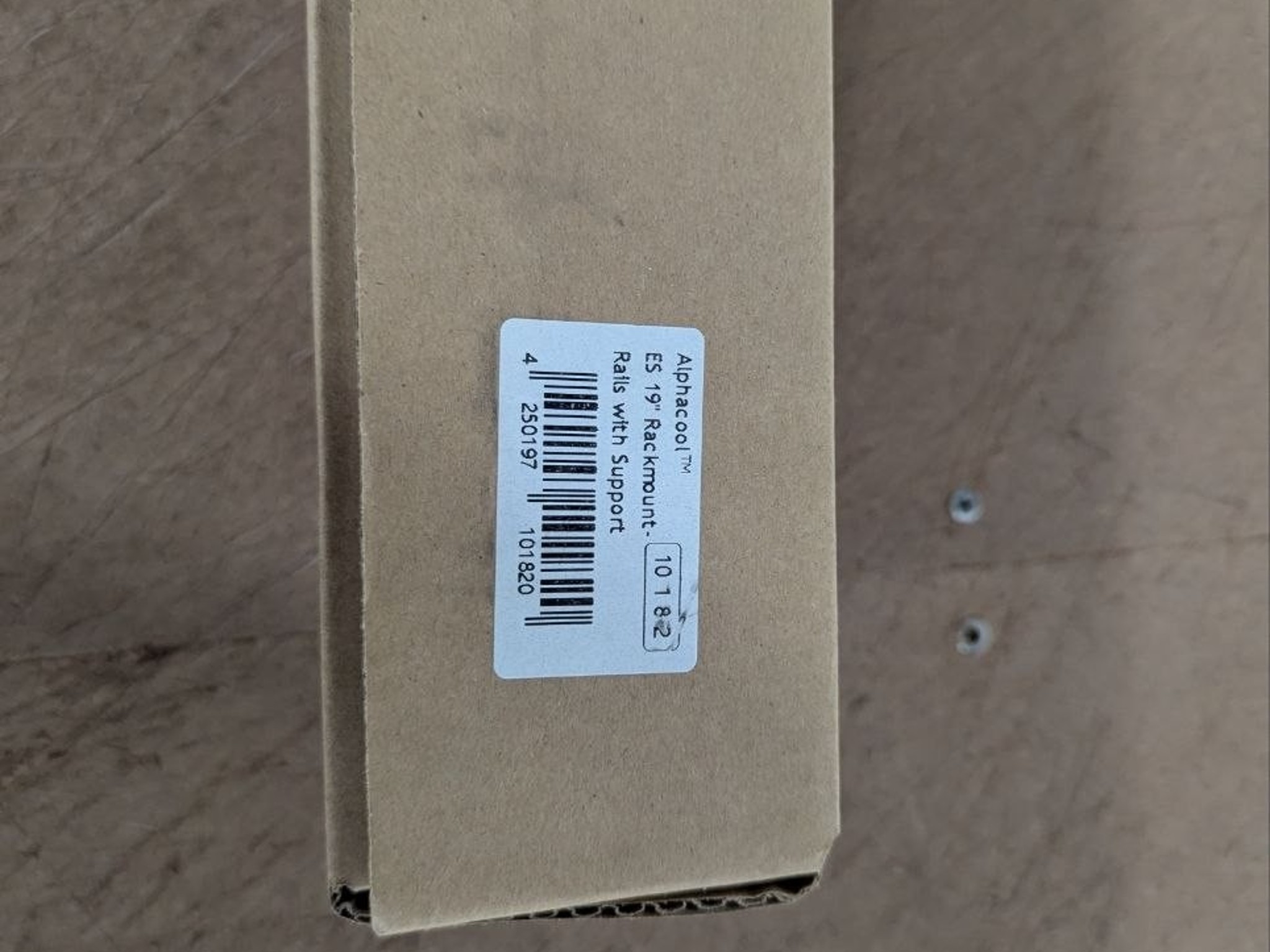 Alphacool ES 19" Rackmount Rails with Rail Support (10182)