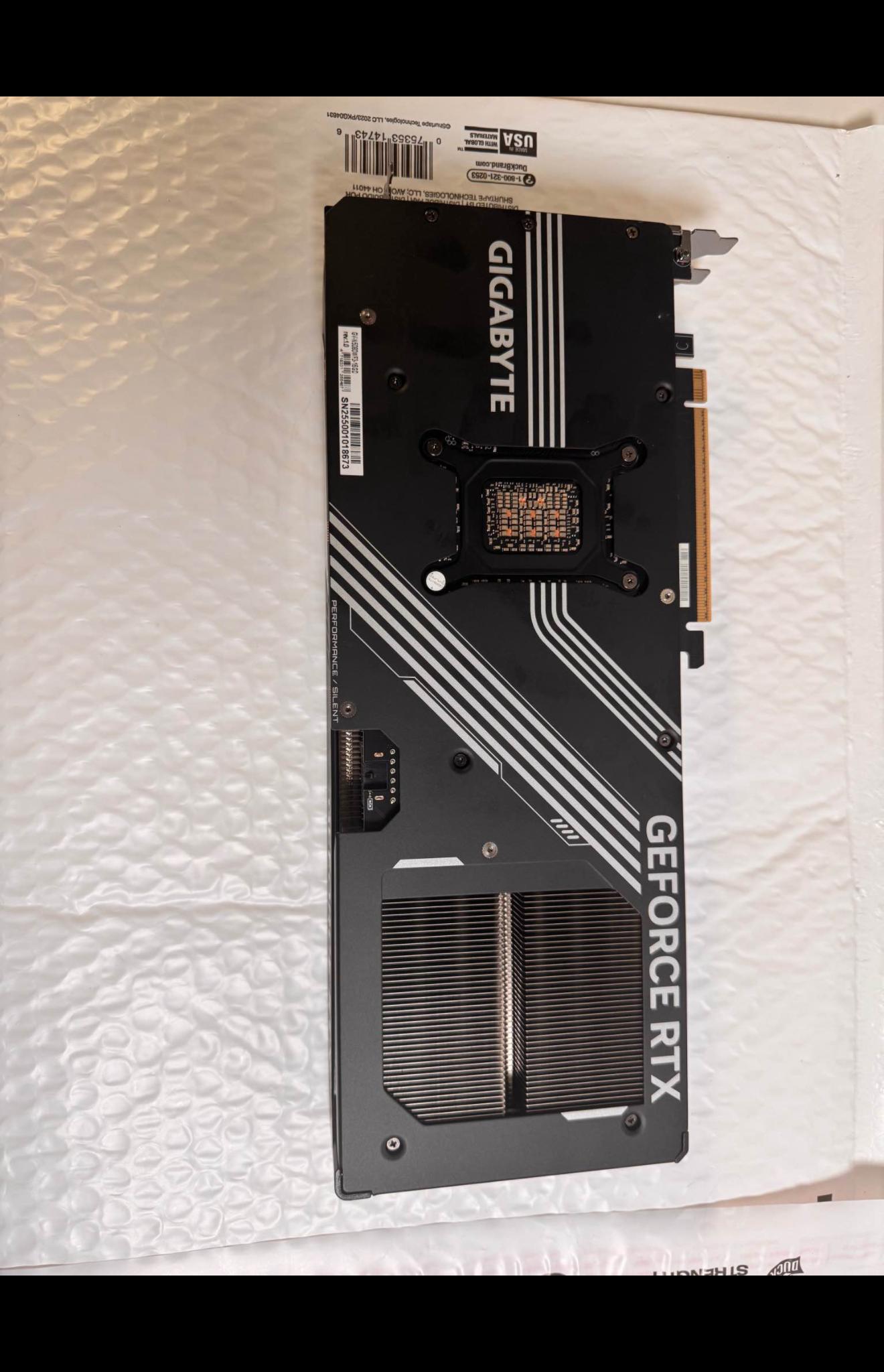 GIGABYTE GeForce RTX 5080 WINDFORCE OC SFF 16G