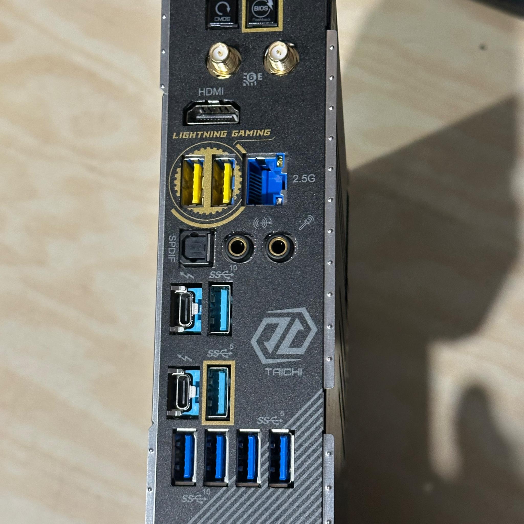 ASRock X670E TAICHI AM5