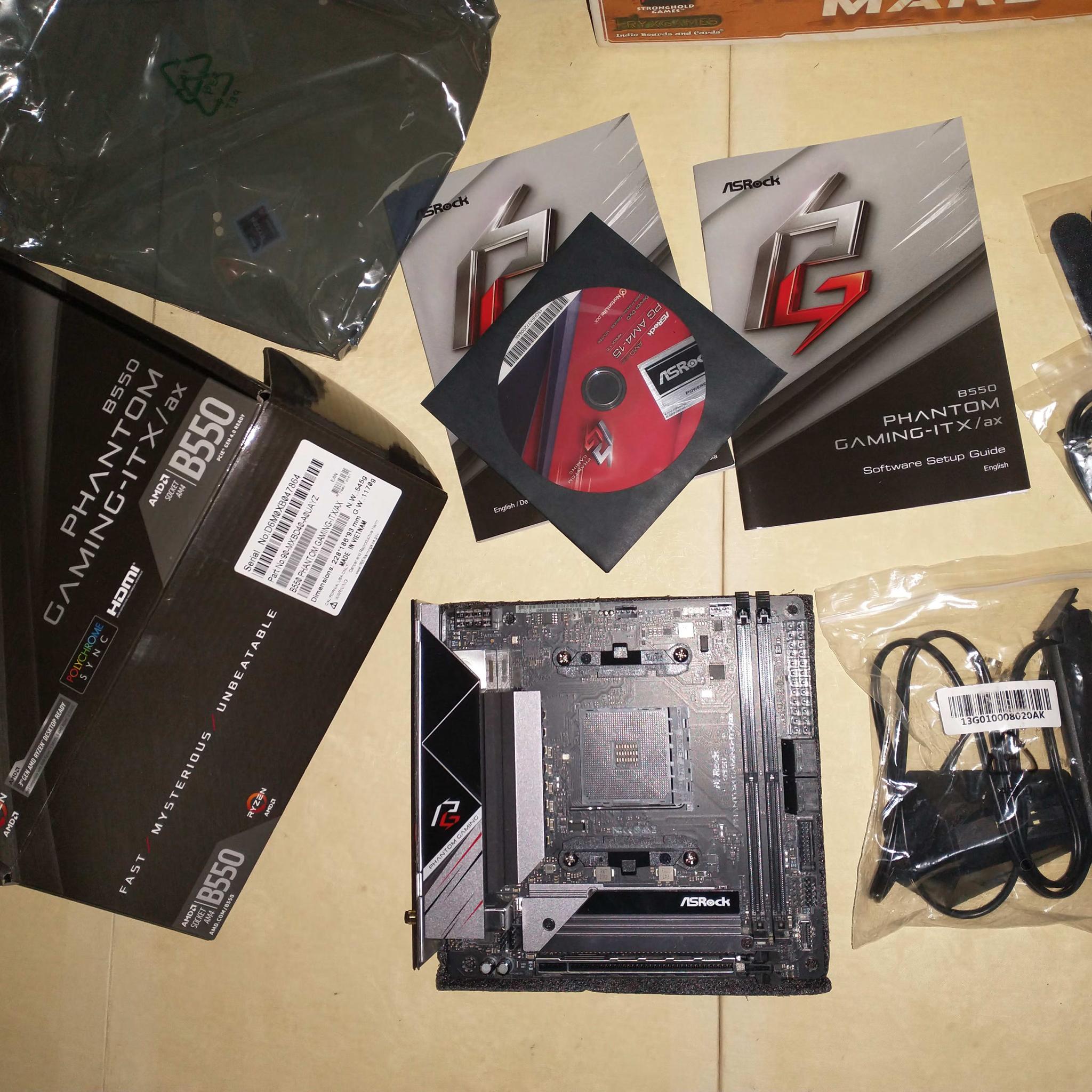 Asrock B550 PHANTOM GAMING ITX/ax