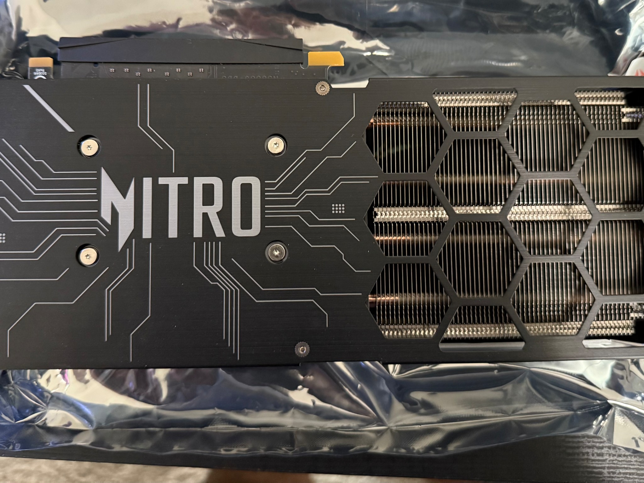 Acer Nitro Arc B580