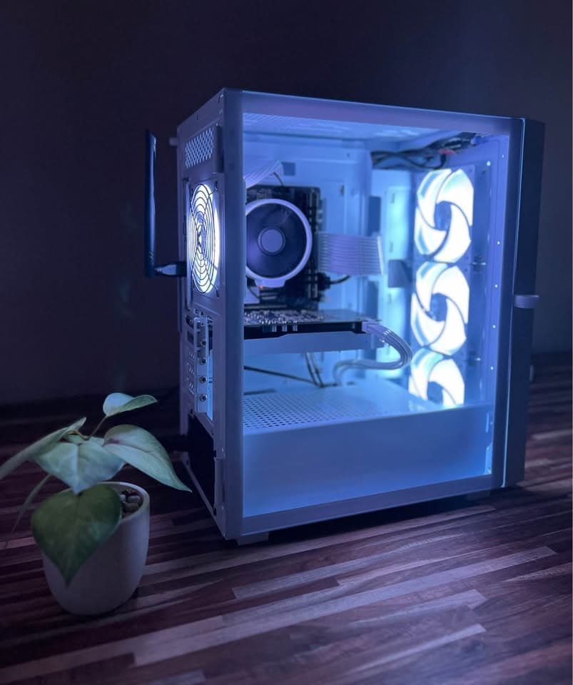 Custom White-Themed Gaming PC – Brand New Build!