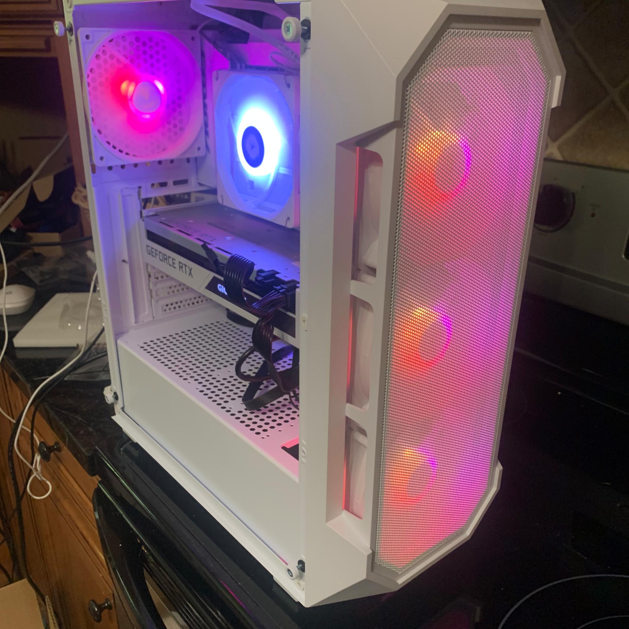 White aura gaming 9600X and RTX 3070