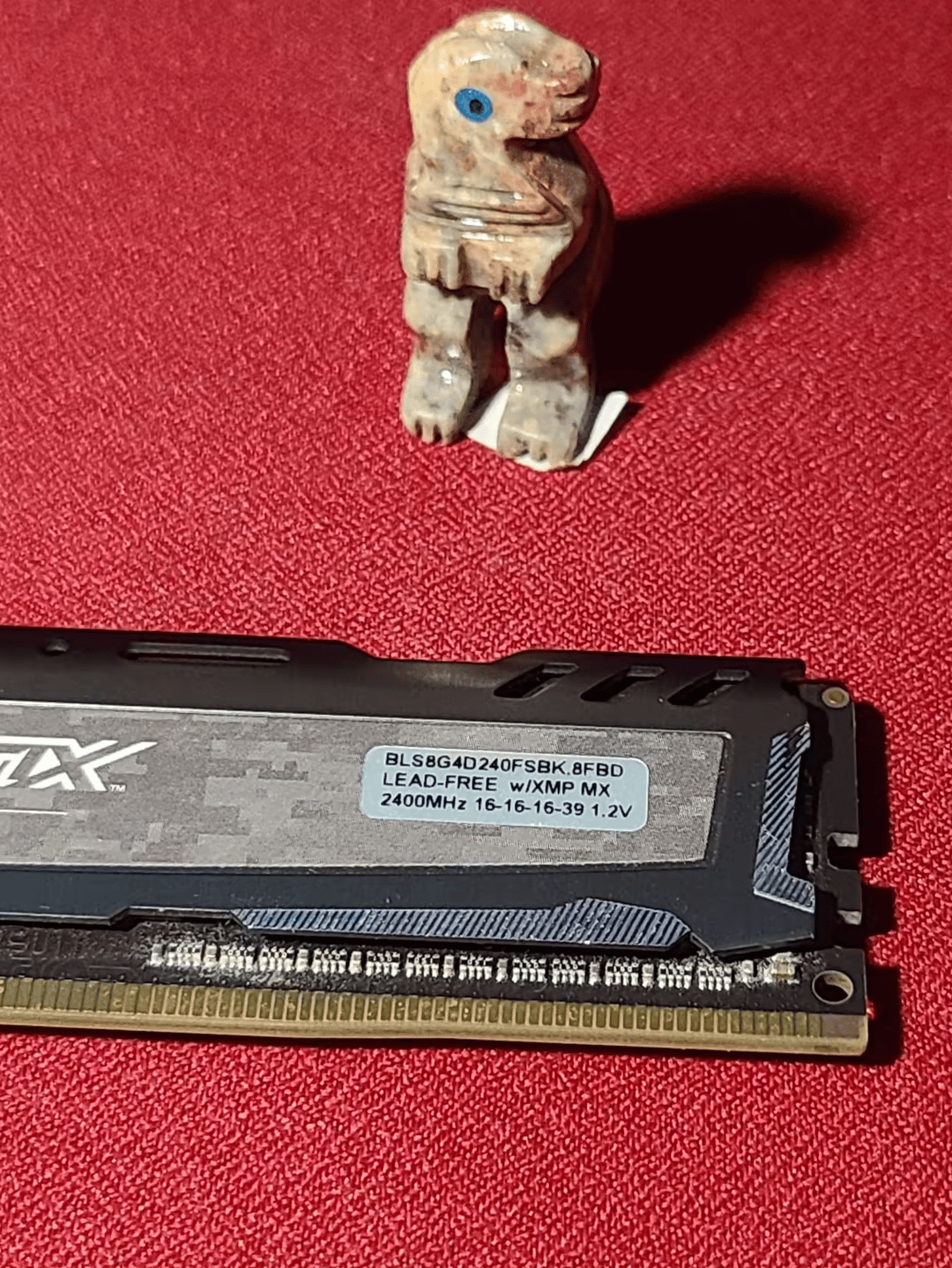 1x Crucial Ballistix Sport 8GB DDR4 2400MHz 