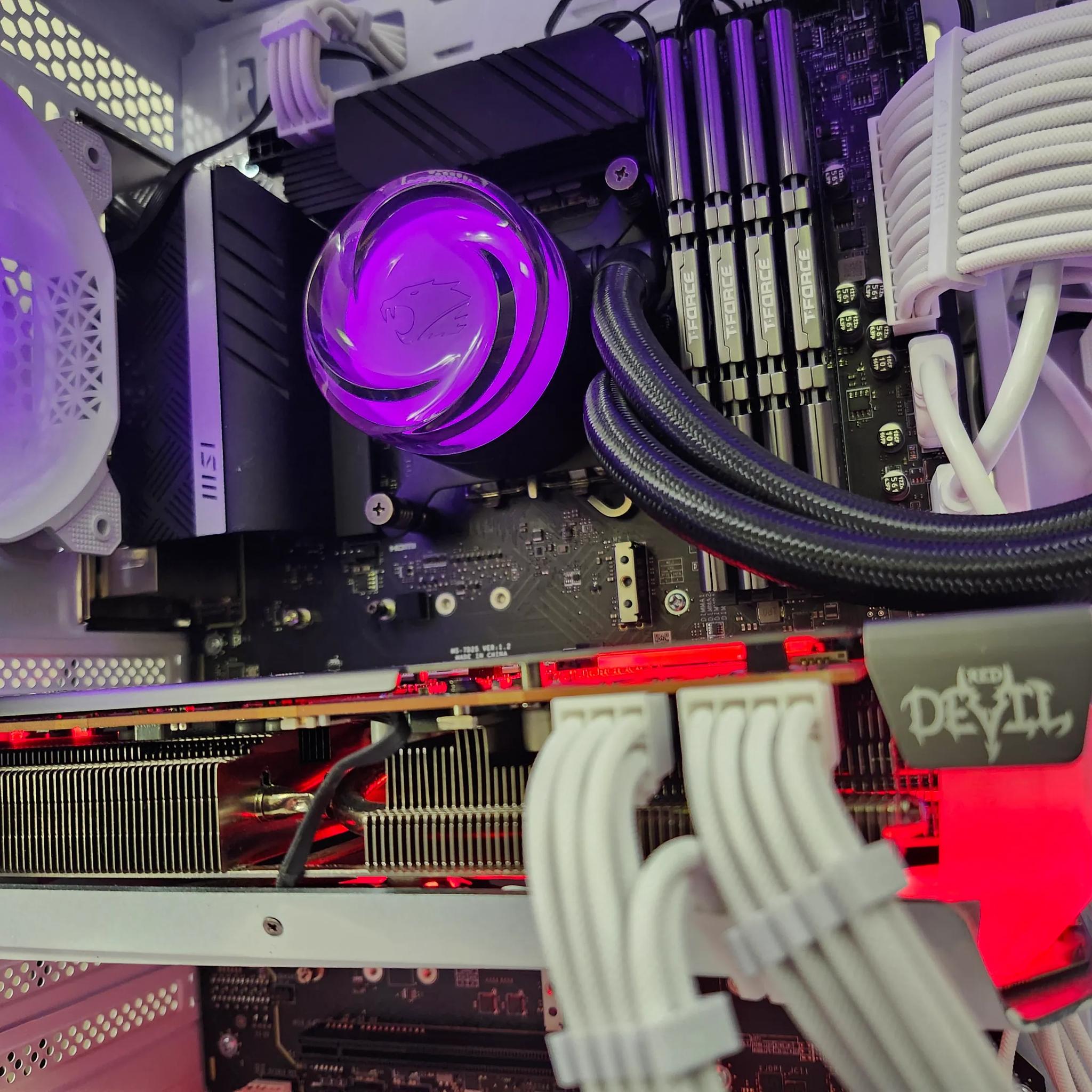 🤍🖤 RX 6600XT / i5 / 32GB DDR4 / 1TB M.2 SSD 🖤🤍*