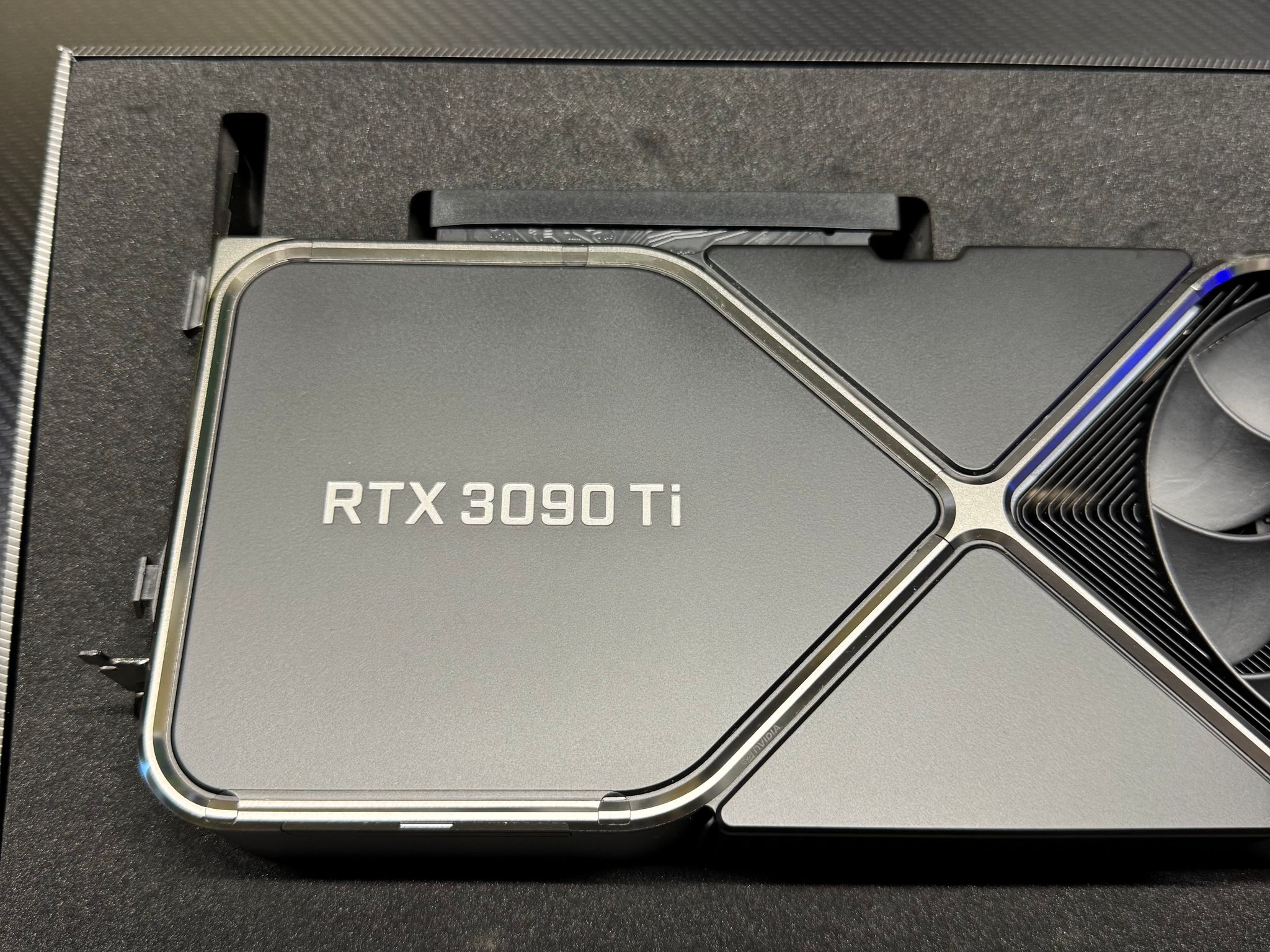 NVIDIA GeForce RTX 3090 Ti Founders Edition