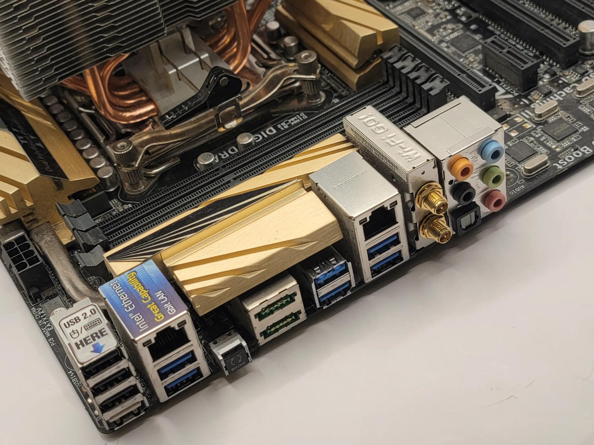ASUS X79-Deluxe W/i7 4820K X79 ATX Motherboard DDR3