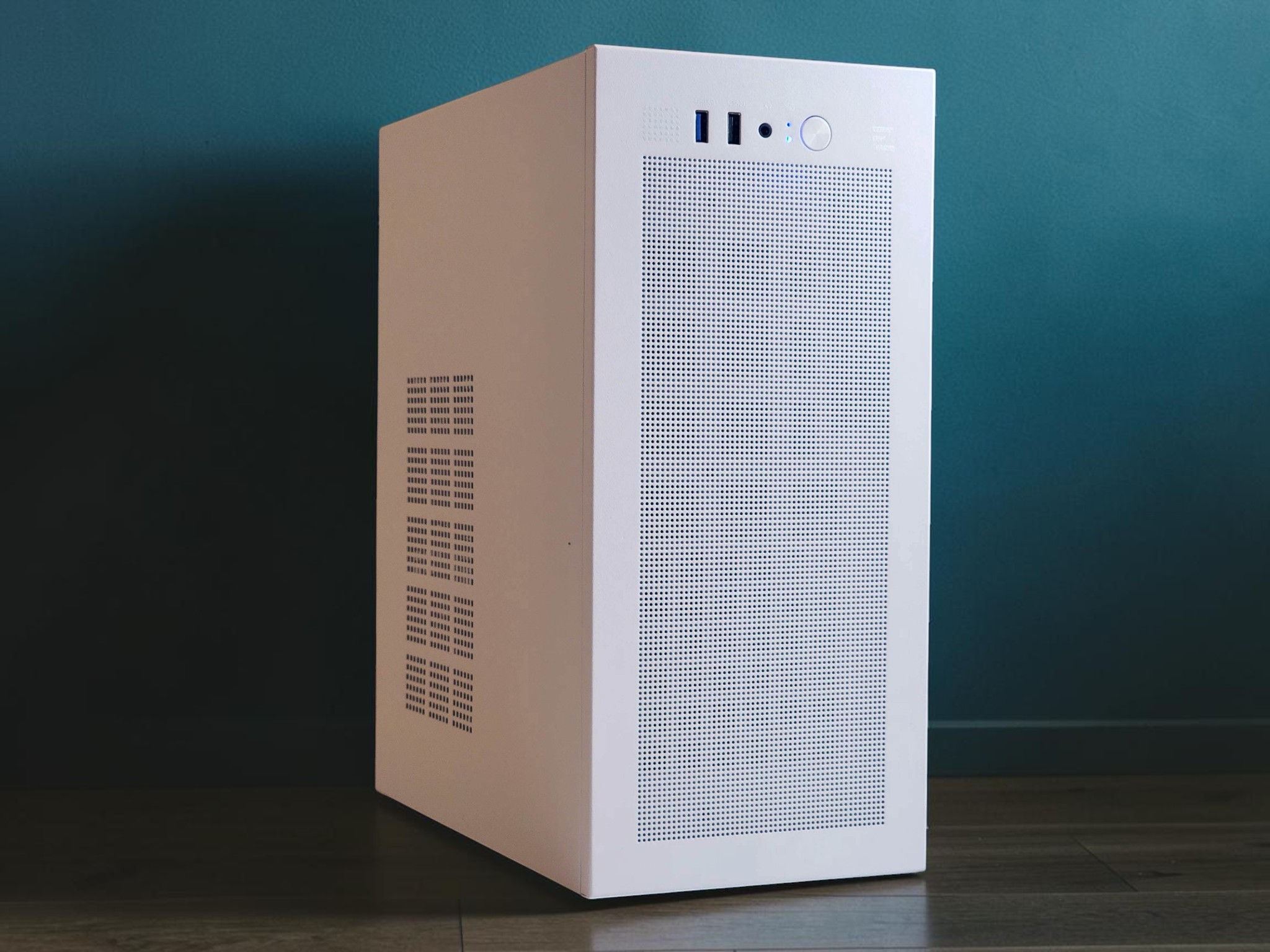 ⚡ Value Gaming PC | AMD Radeon RX 470, Intel i5-3550, 8GB RAM, 256GB NVME M.2, WIFI, Win 11 PRO