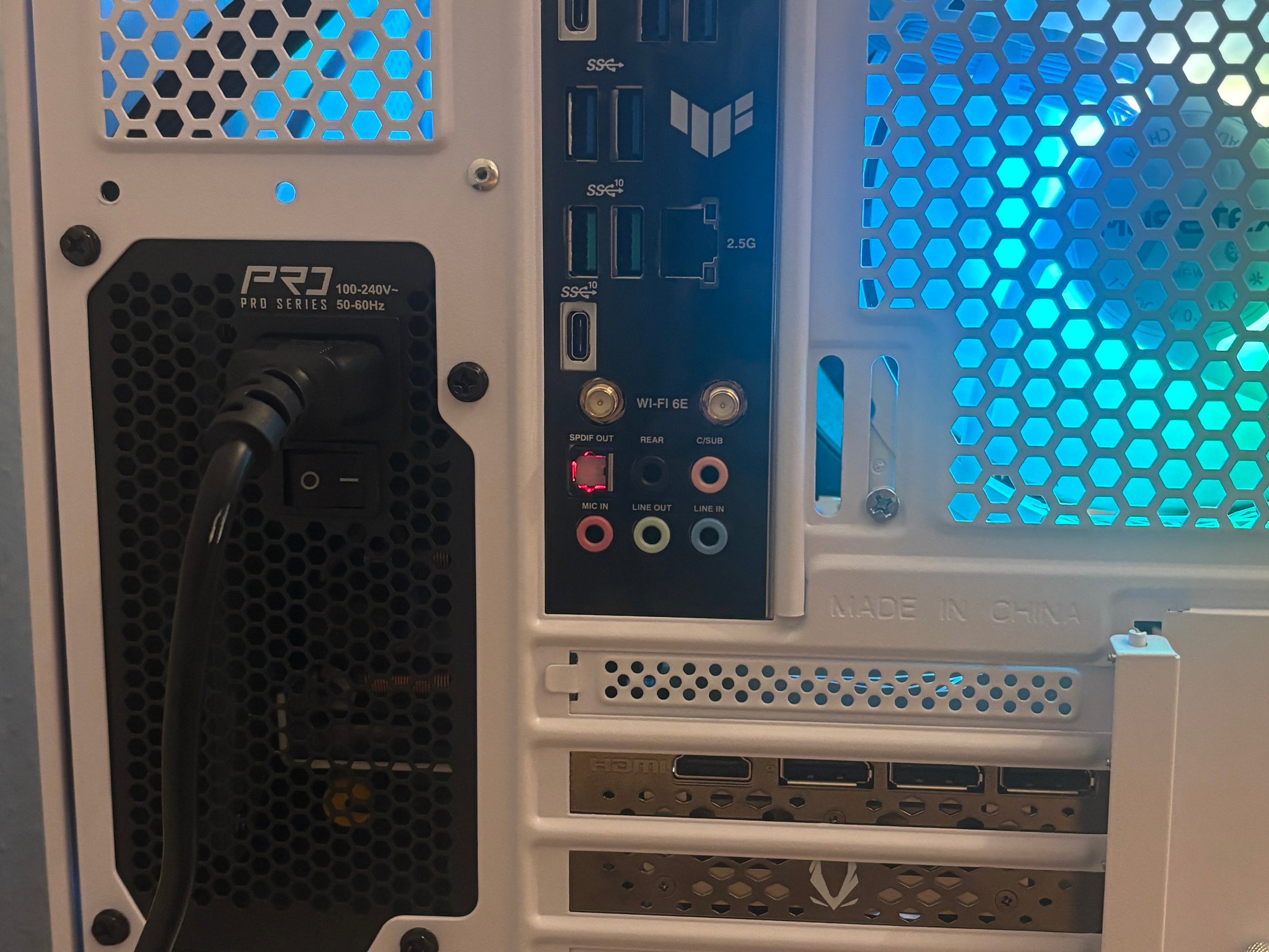 MOSTLY NEW CUSTOM GAMING PC | i7-13700K | RTX 4070 12GB | 32GB DDR5 6000MHz | 1TB NVMe Gen4