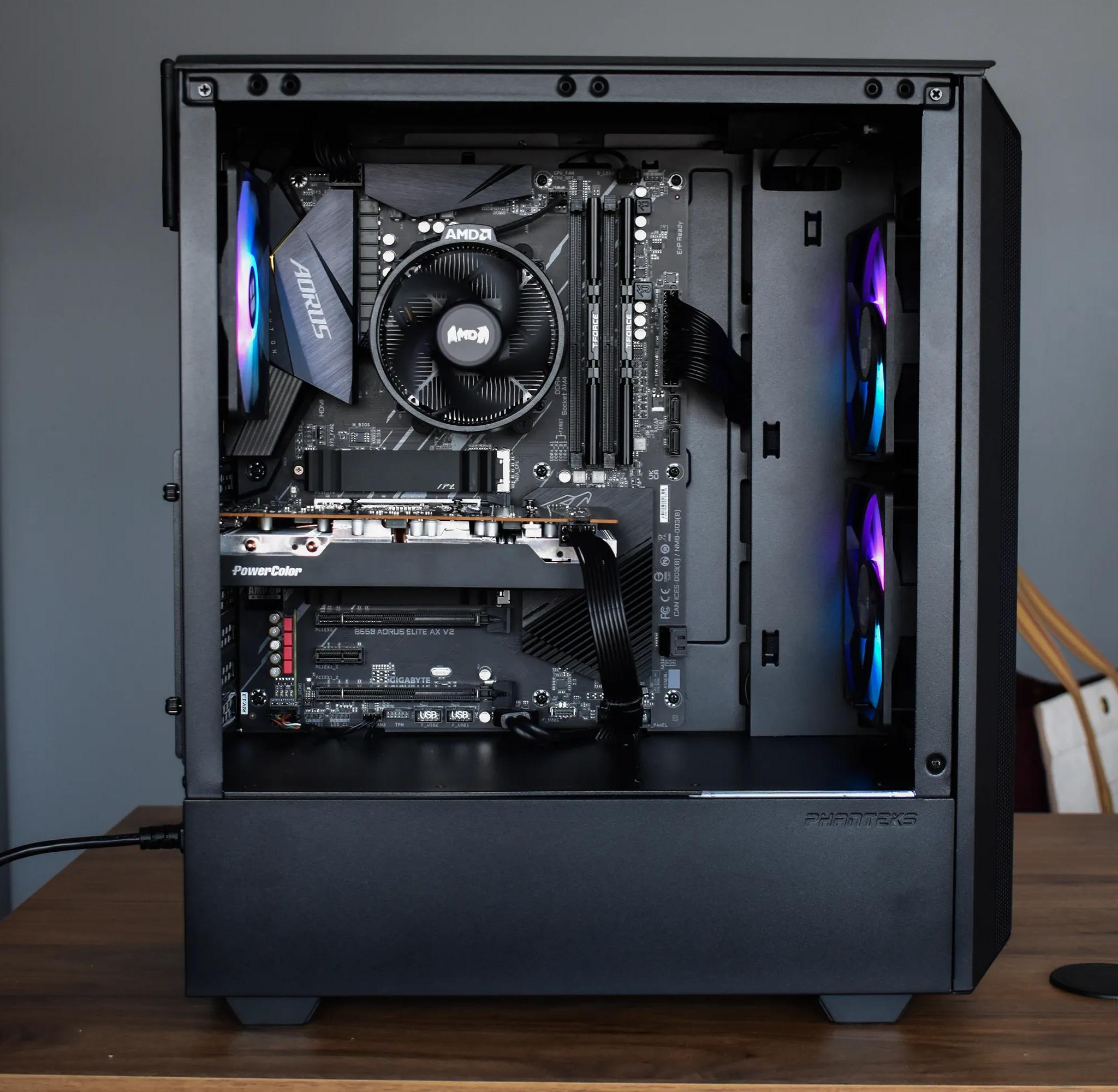 Ryzen 5 5500 / RX 6600XT Mid Range Gaming PC