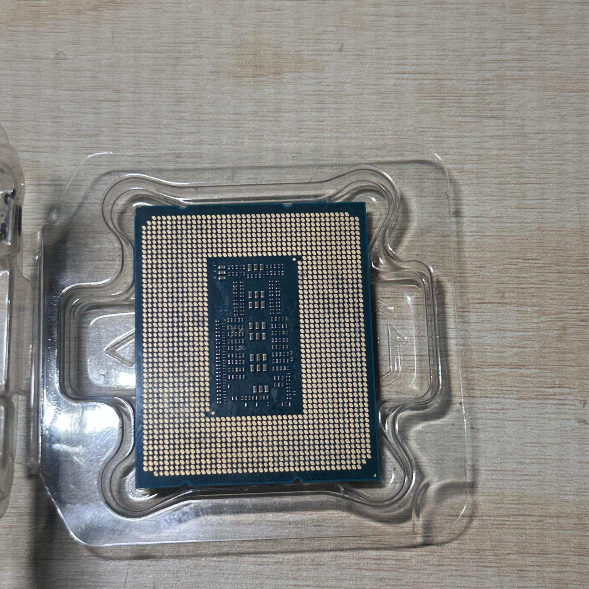 Intel i7 14700k