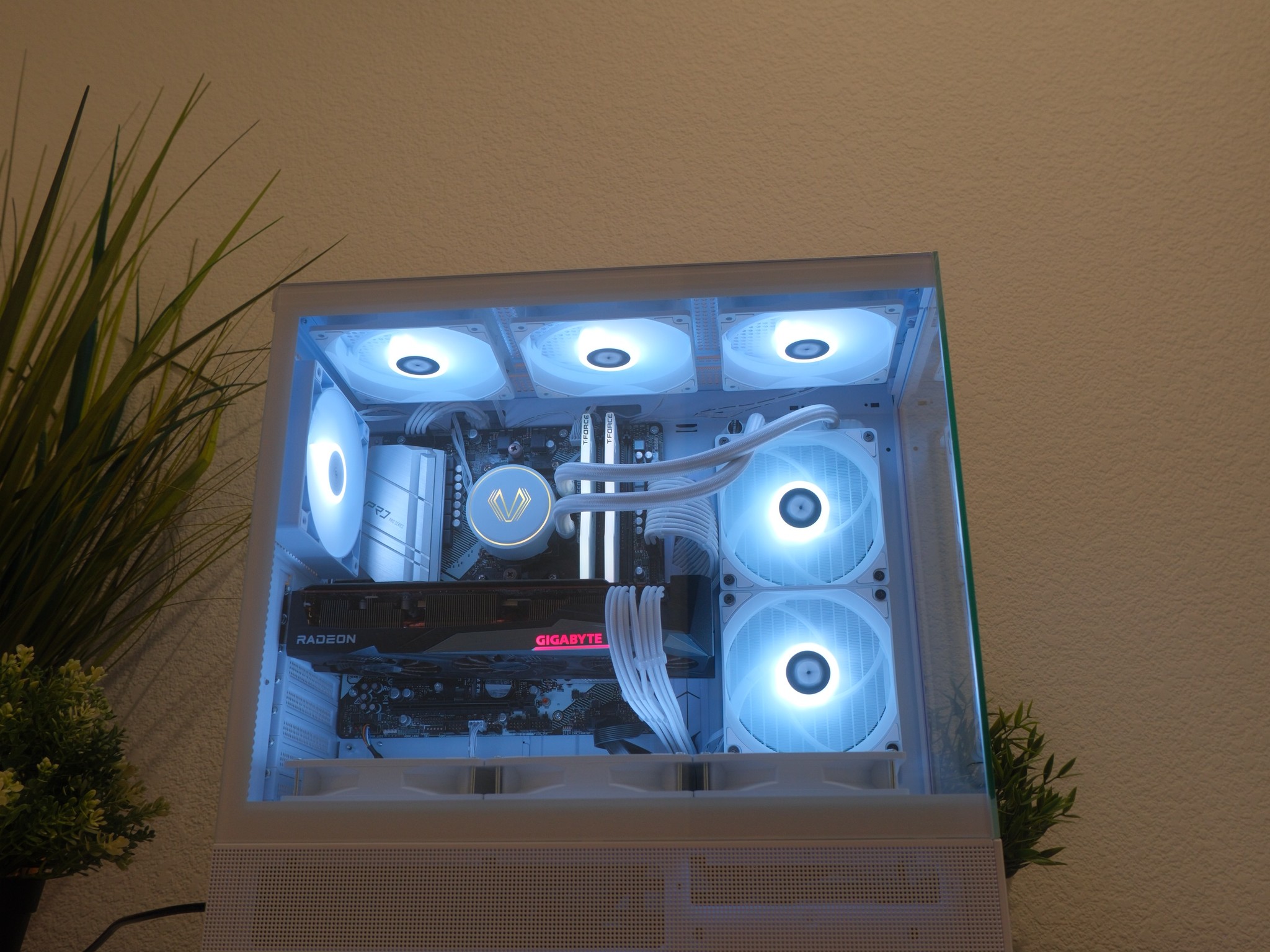 Radeon RX 6700 XT Custom Gaming PC - Ryzen 5 5500, 16GB RAM