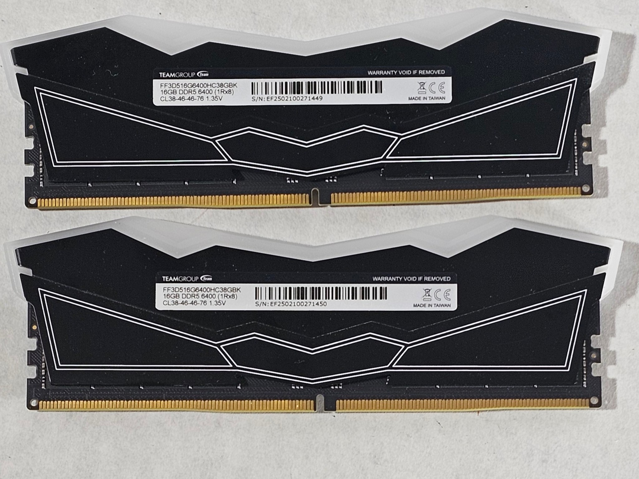 32GB DDR5 (2x16GB) CL38 6400MT/s TeamGroup T-Force Delta RGB