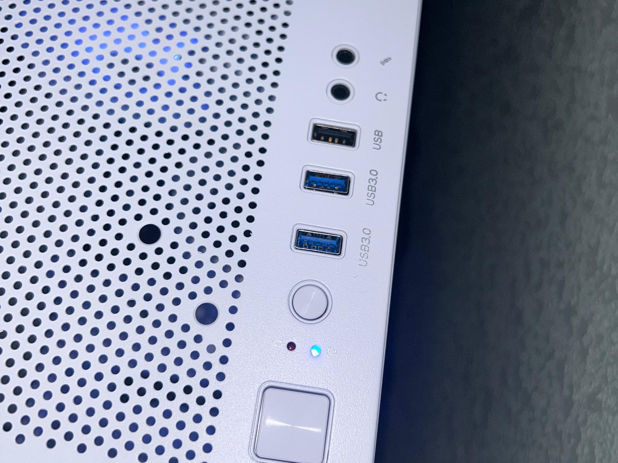All White Budget Gaming PC | GTX 1060 + Ryzen 5 2600 