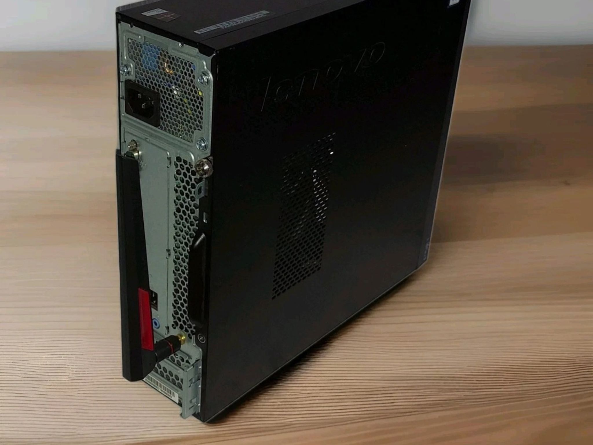 i5-6600k, Radeon Pro W6400 4GB (RX 6400), 16GB RAM, 512GB SSD Windows 11 Pro