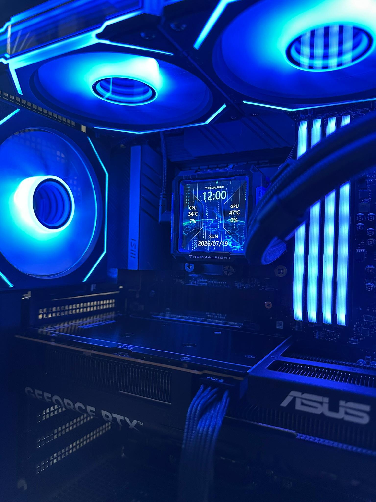 i5-12400F / RTX 5060 / 1TB NVME / 32GB RAM