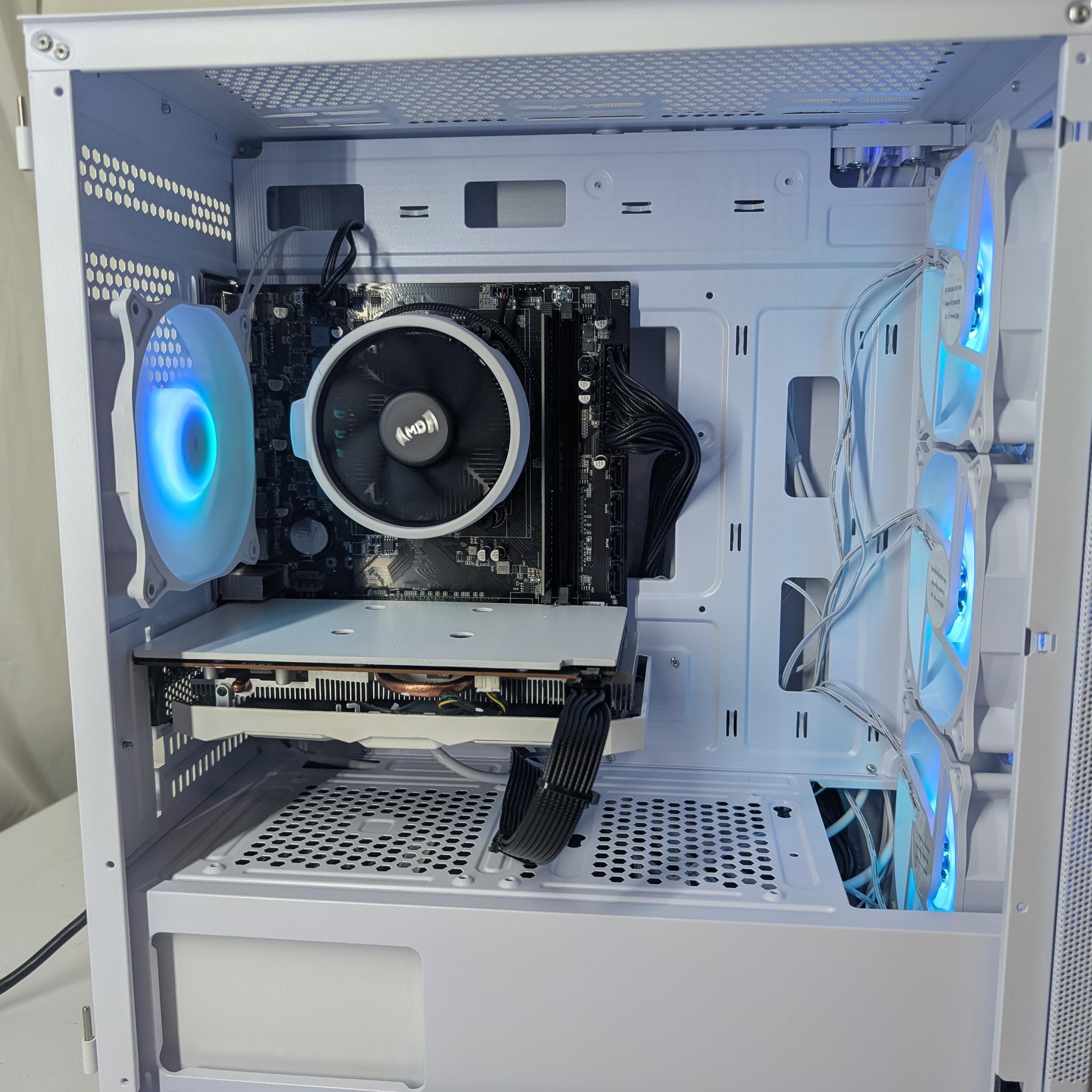 RX 6600XT | RYZEN 5 2600 | 500GB NVME | 16GB ddr4 | ALL WHITE