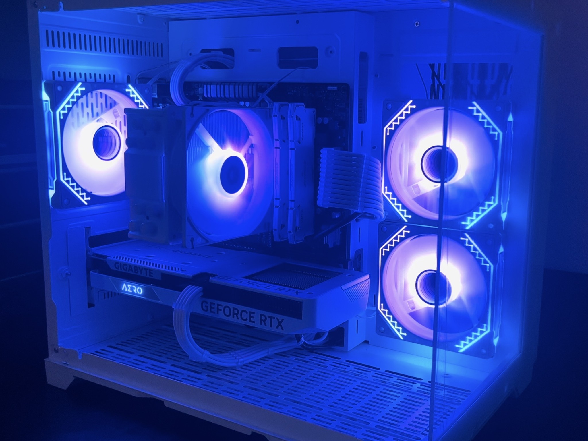 | RTX 4060 | Ryzen 5 5600 X | 16 GB 3200 Mhz | 500 GB Storage | Beautiful ARGB Supercomputer |