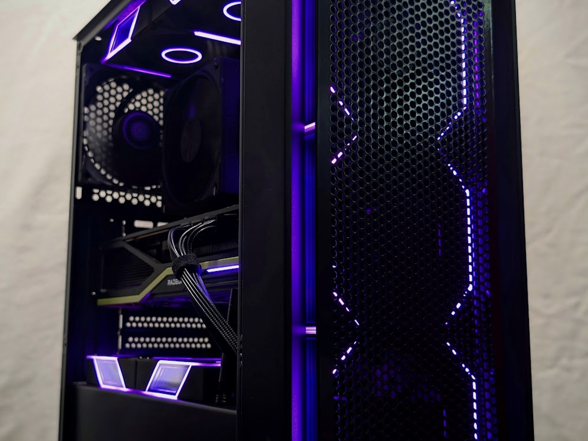 BEAST QUEST: 5800XT | 6900XT | 32gb Corsair DOMINATOR