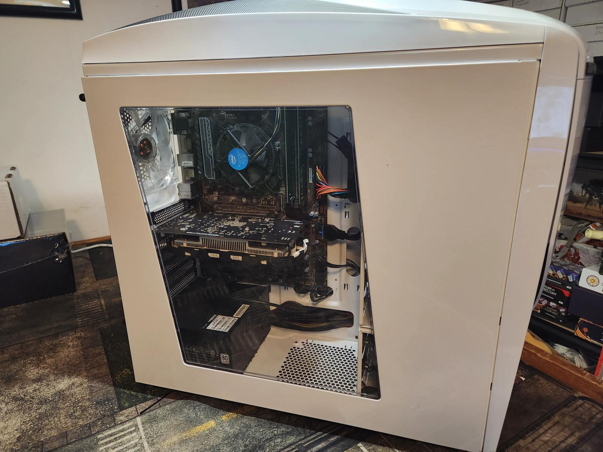 PERFECT ENTRY LEVEL BUDGET GAMING PC!  Intel I7-6700, 1050ti!  Esports panda build!