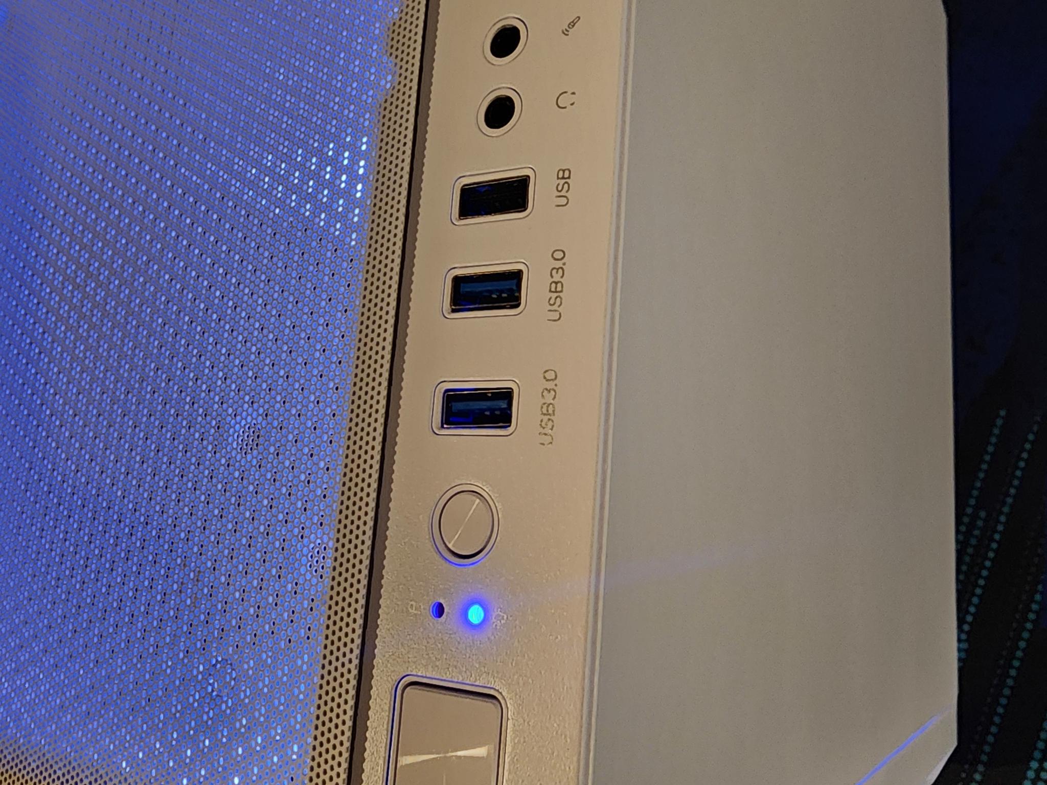 Nvidia RTX 2060 / Intel Xeon E5-2680 v4 (14 Cores / 28 Threads) / 32GB DDR4 / 512GB SSD