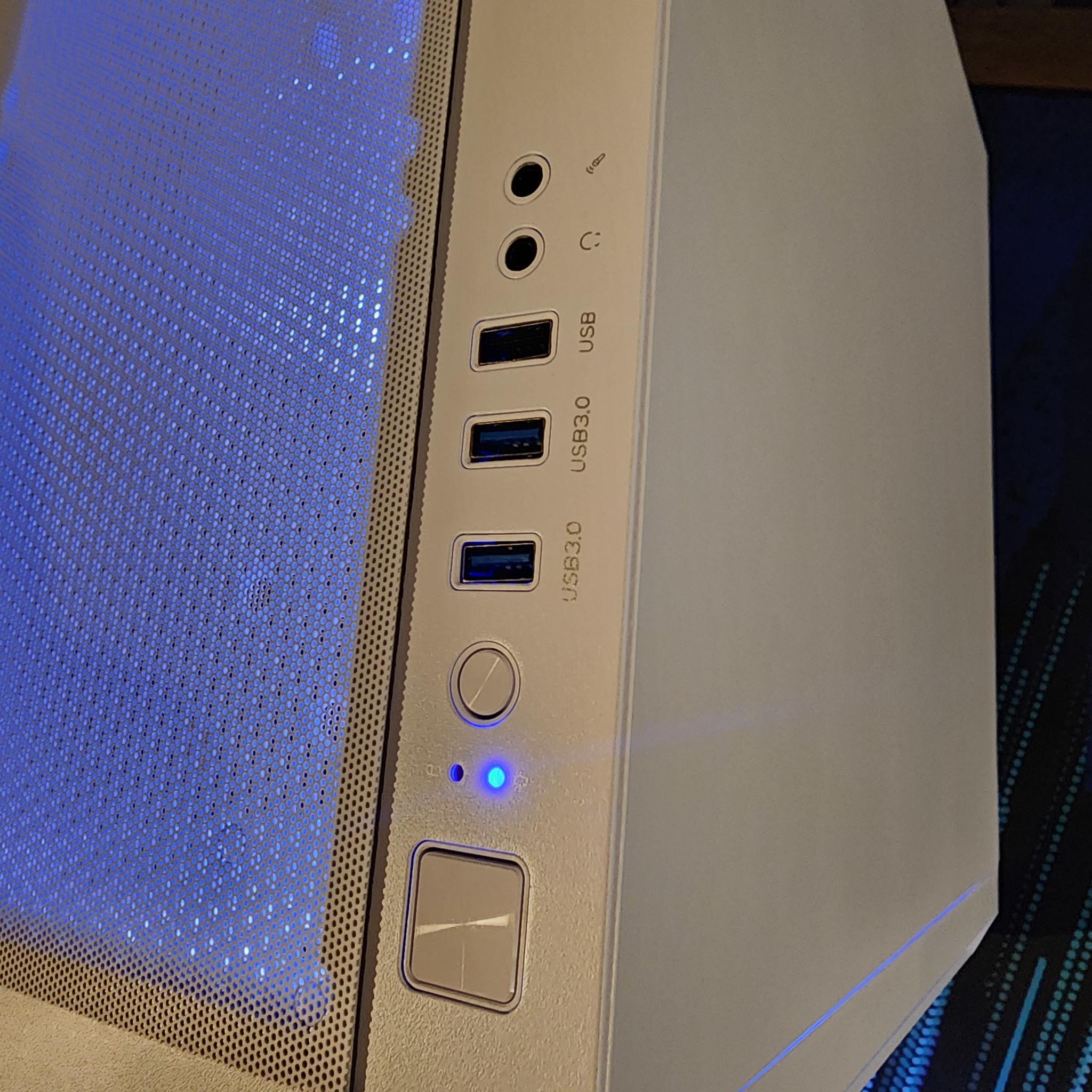 Nvidia RTX 2060 / Intel Xeon E5-2680 v4 (14 Cores / 28 Threads) / 32GB DDR4 / 512GB SSD