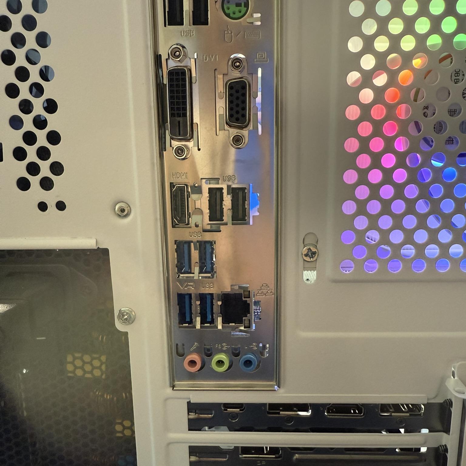 🌨️White Gaming PC | RYZEN 5 3600 | RTX 2070 Super | 16GB RAM | 1TB M.2🌨️