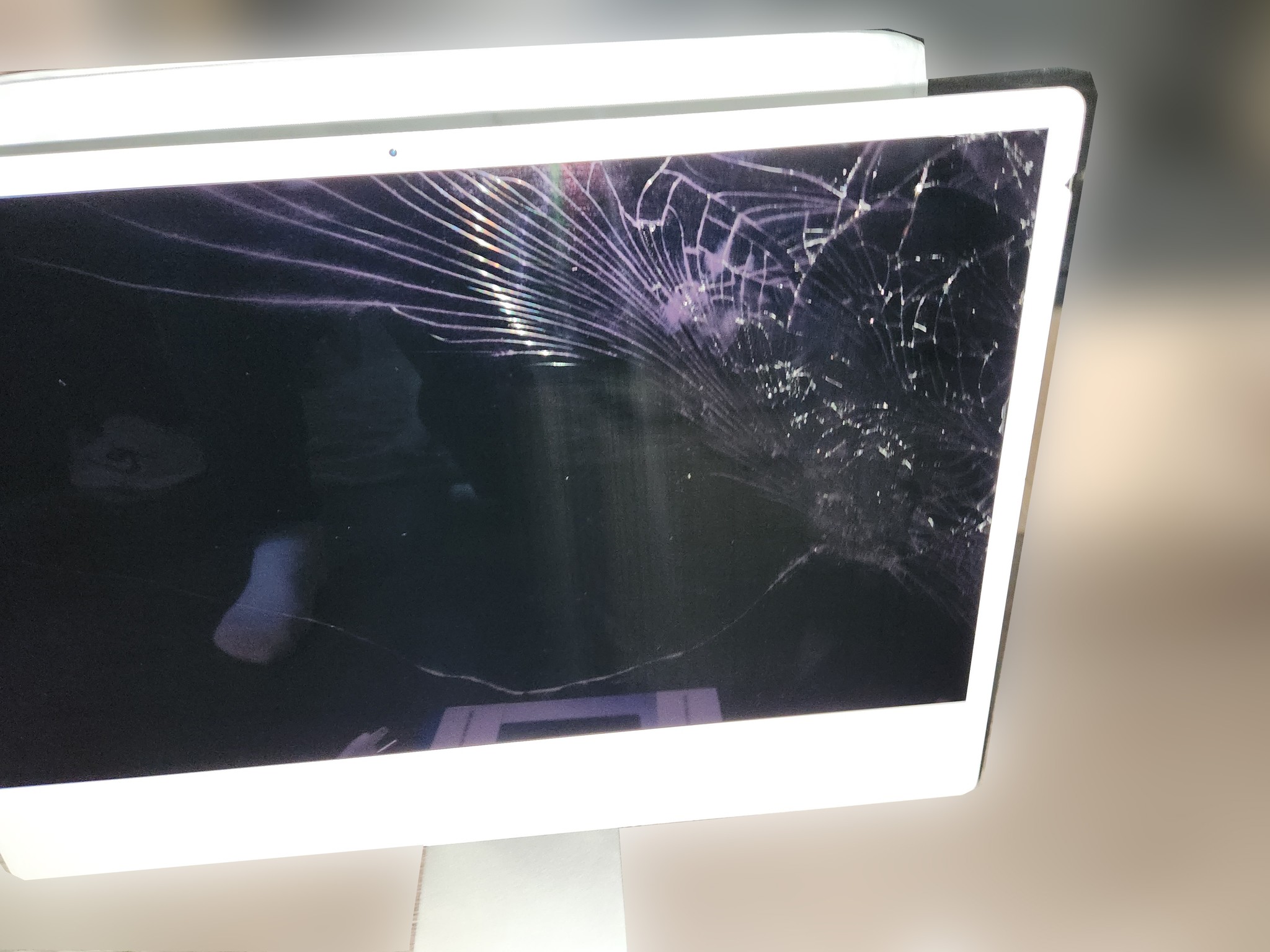 iMac 24" desktop computer damaged screen