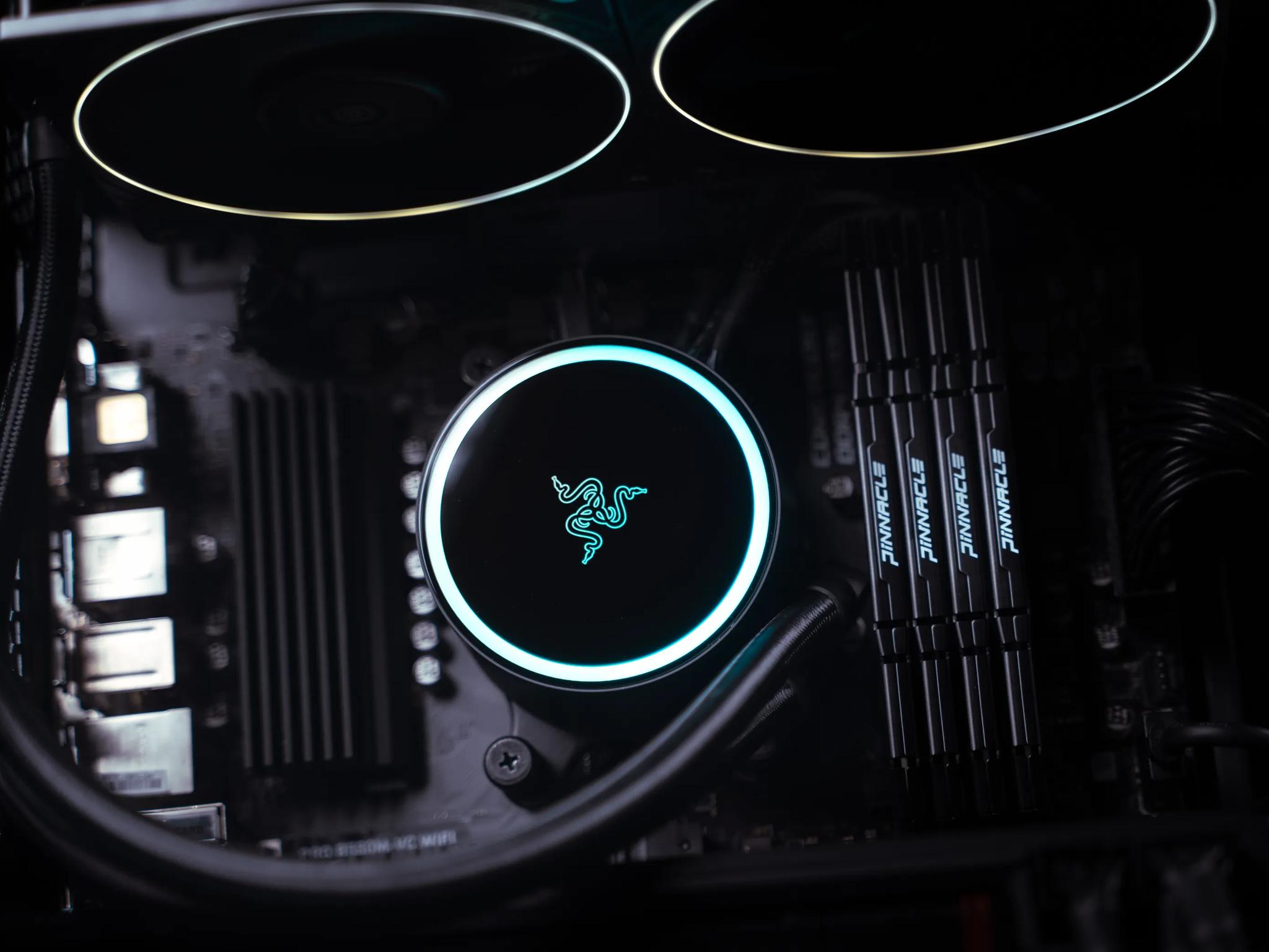 “Chrysochroa 2f” RX 7800 XT Ryzen 7 32GB Windows 11 2TB Gaming PC Powerhouse