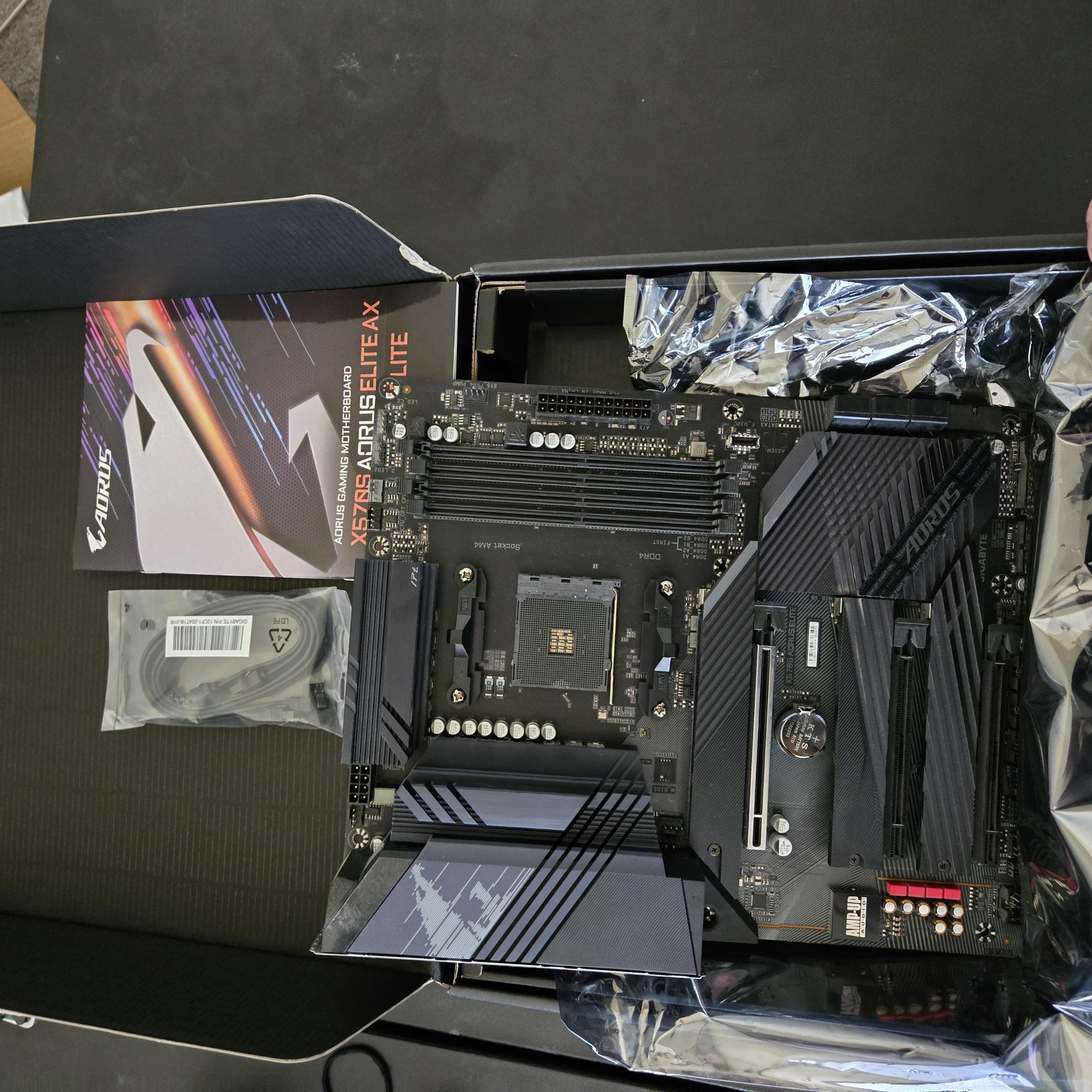 Gigabyte X570S Aorus Elite