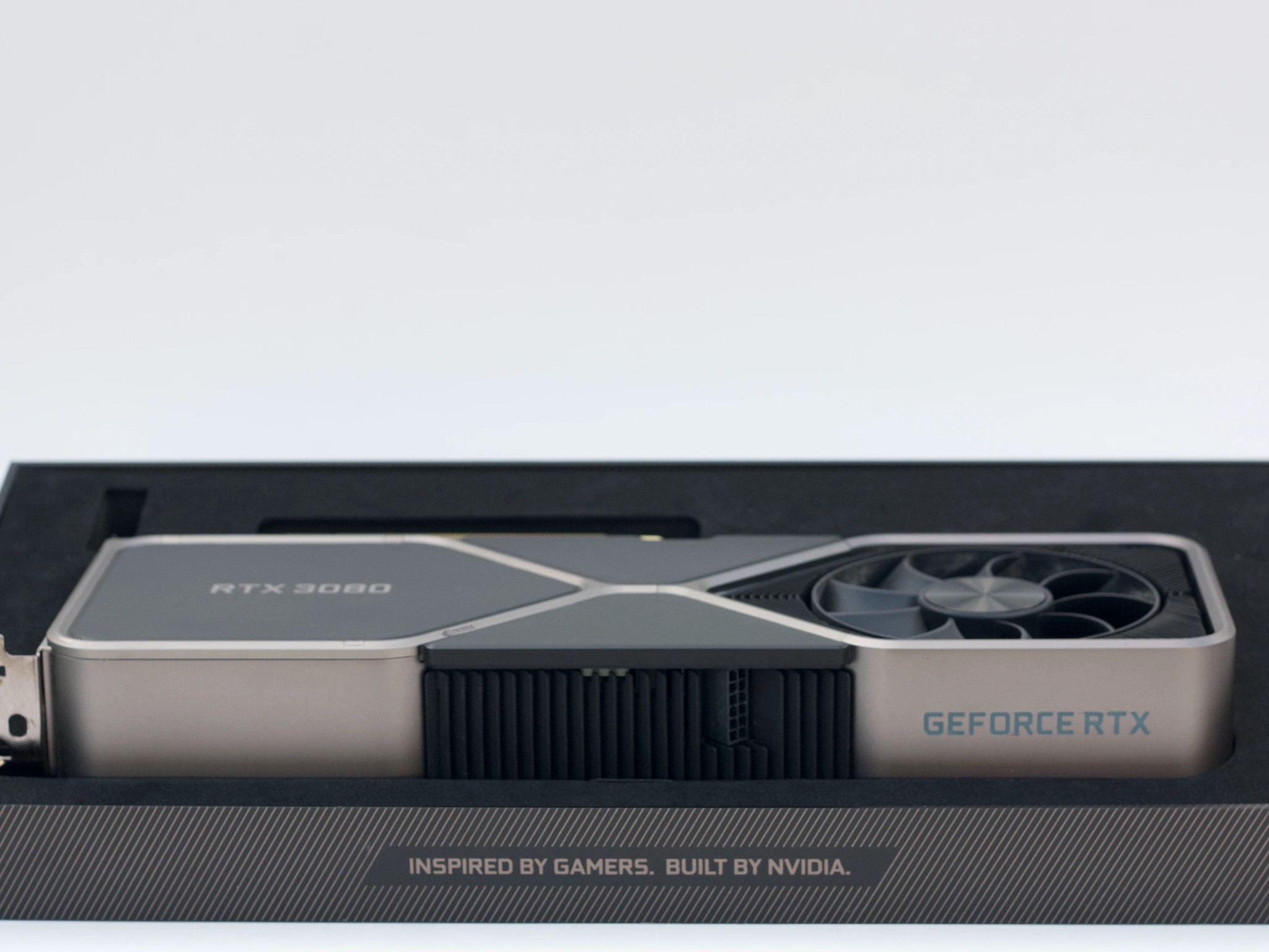NVIDIA GeForce RTX 3080 Founders Edition 10GB — Sealed, Excellent