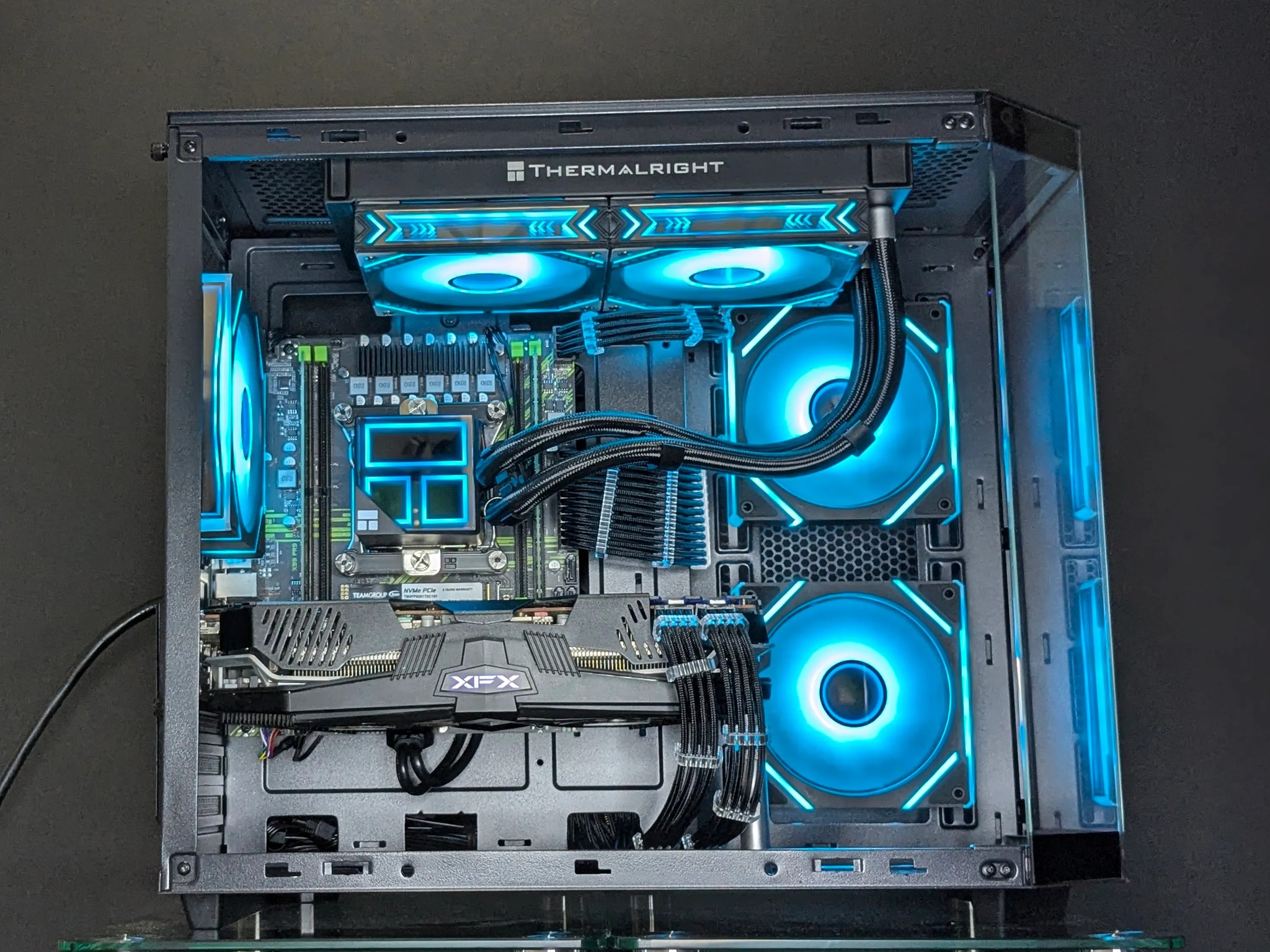 Liquid-Cooled 1080p Gaming Beast💧🖤RX 5700XT🖤Intel(12-c/24-t)| 32GB DDR4 RAM🖤1TB NVMe🖤Windo...