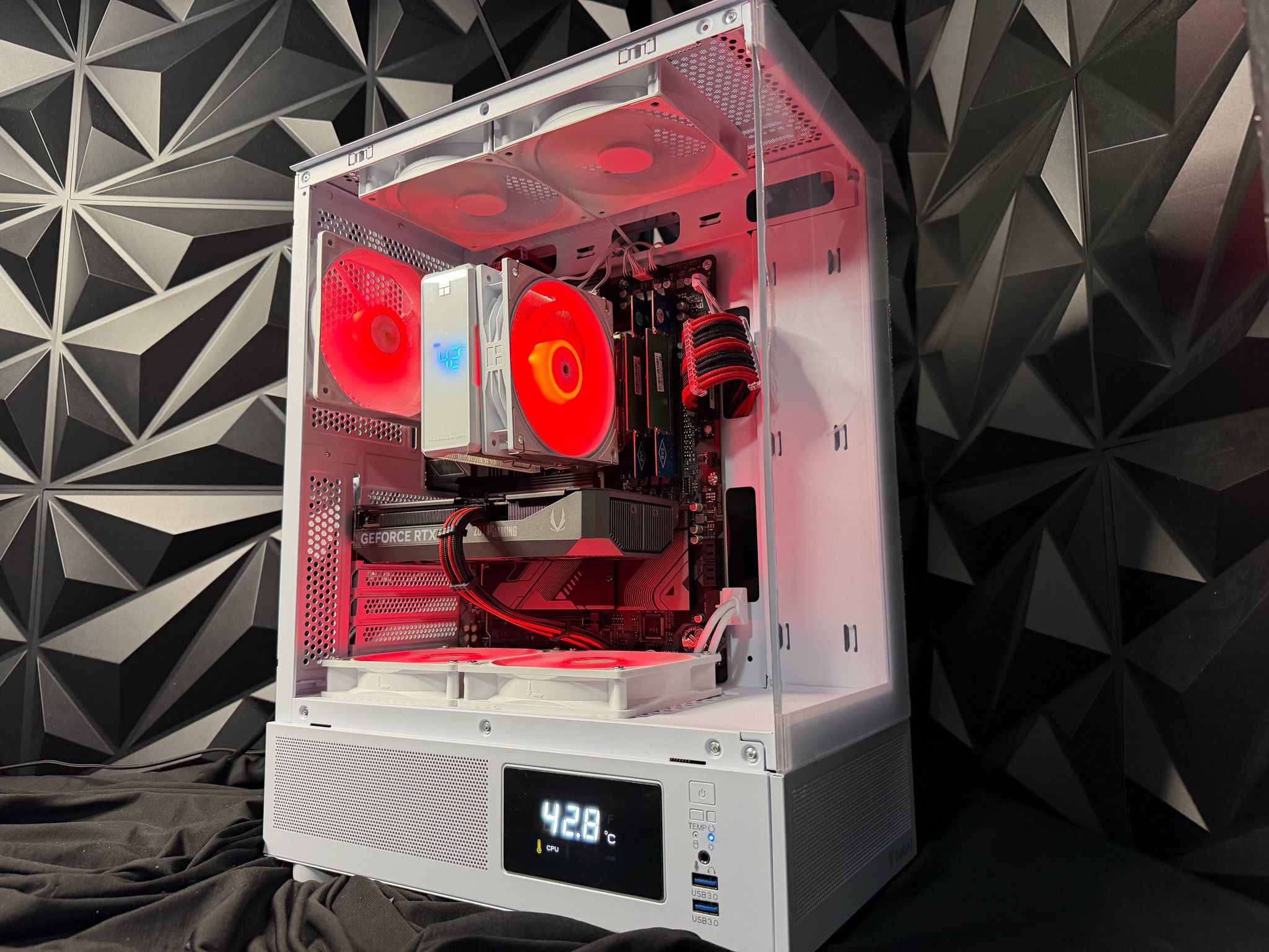 🧊🔴 DIGI DOUBLE ICE 🔴🧊Ryzen 5 7600X| RTX 5060Ti| 16GB DDR5| 1.5 TB NVMe| 650W PSU