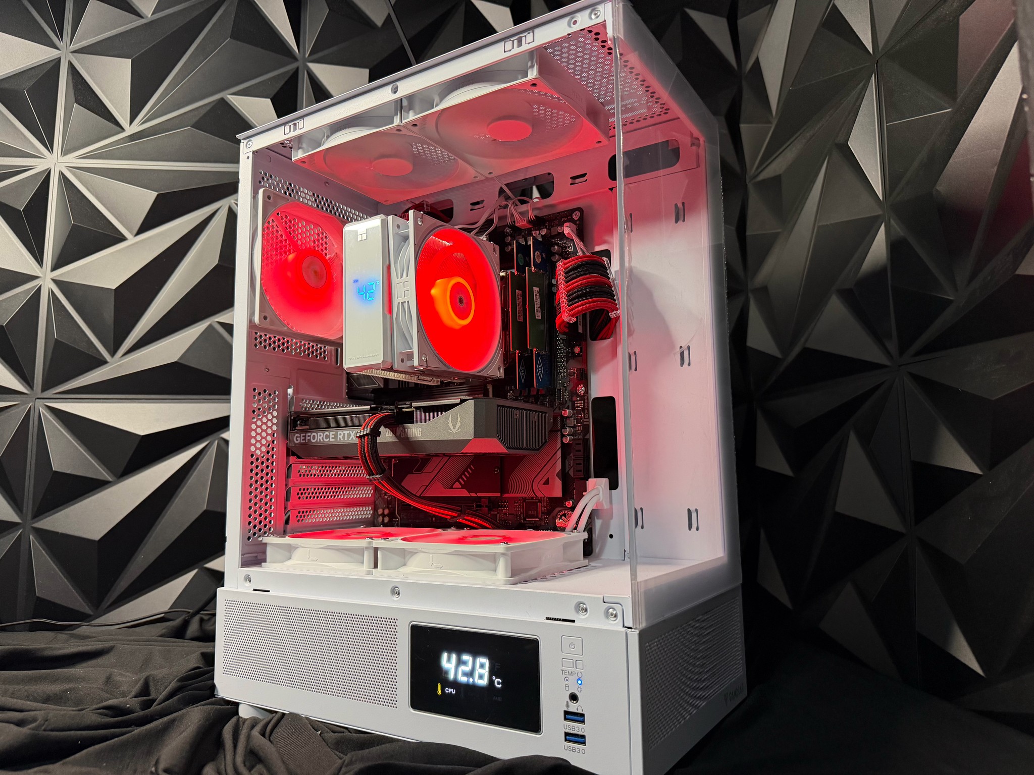 🧊🔴 DIGI DOUBLE ICE 🔴🧊Ryzen 5 7600X| RTX 5060Ti| 16GB DDR5| 1.5 TB NVMe| 650W PSU