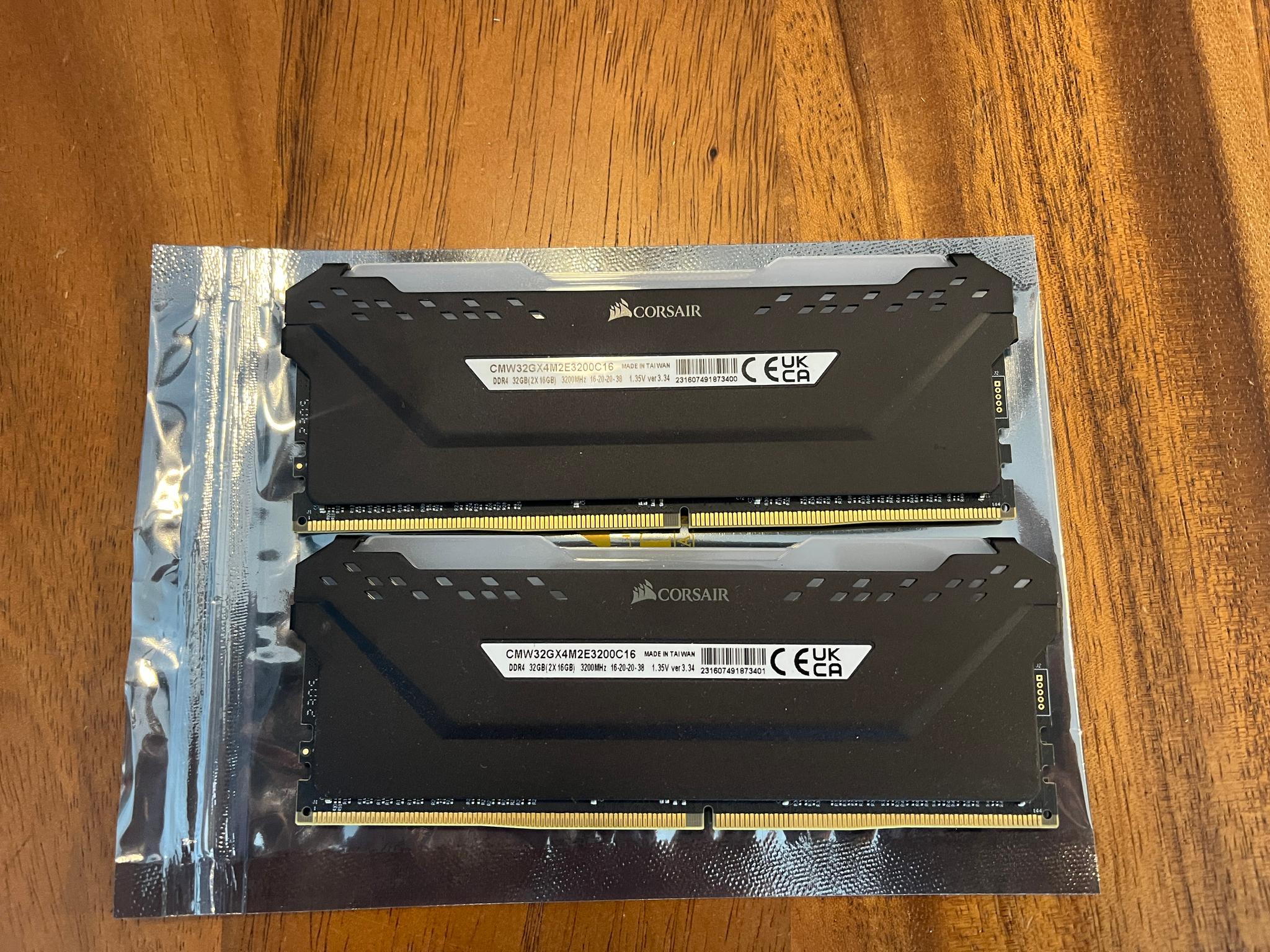 Corsair Vengeance RGB Pro 32GB (2x16GB) DDR4 RAM Memory 3200MHz