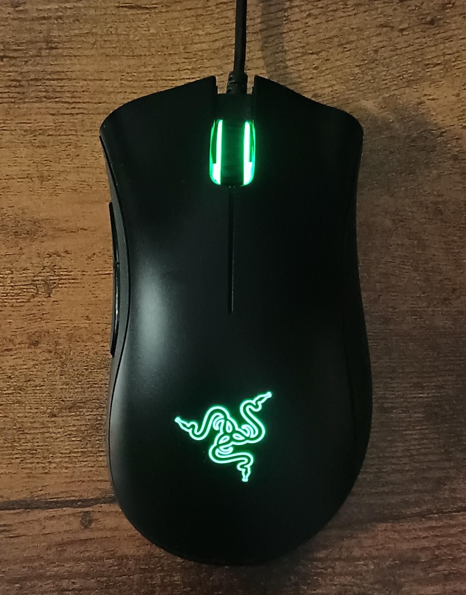 Razer Deathadder Essential mouse