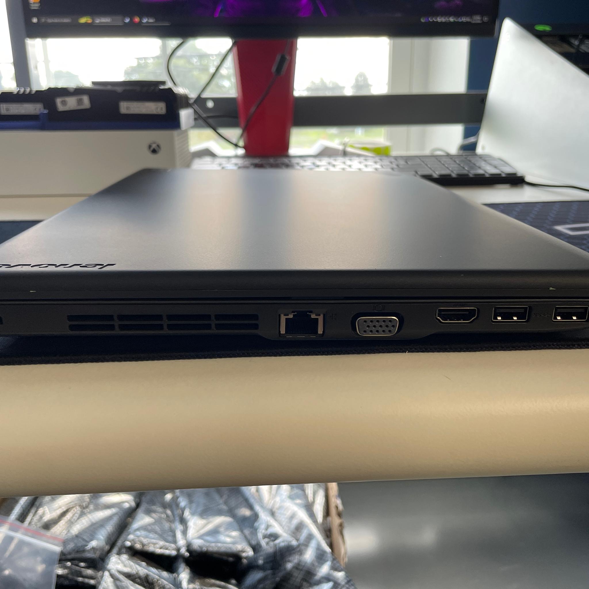 Lenovo Thinkpad E555
