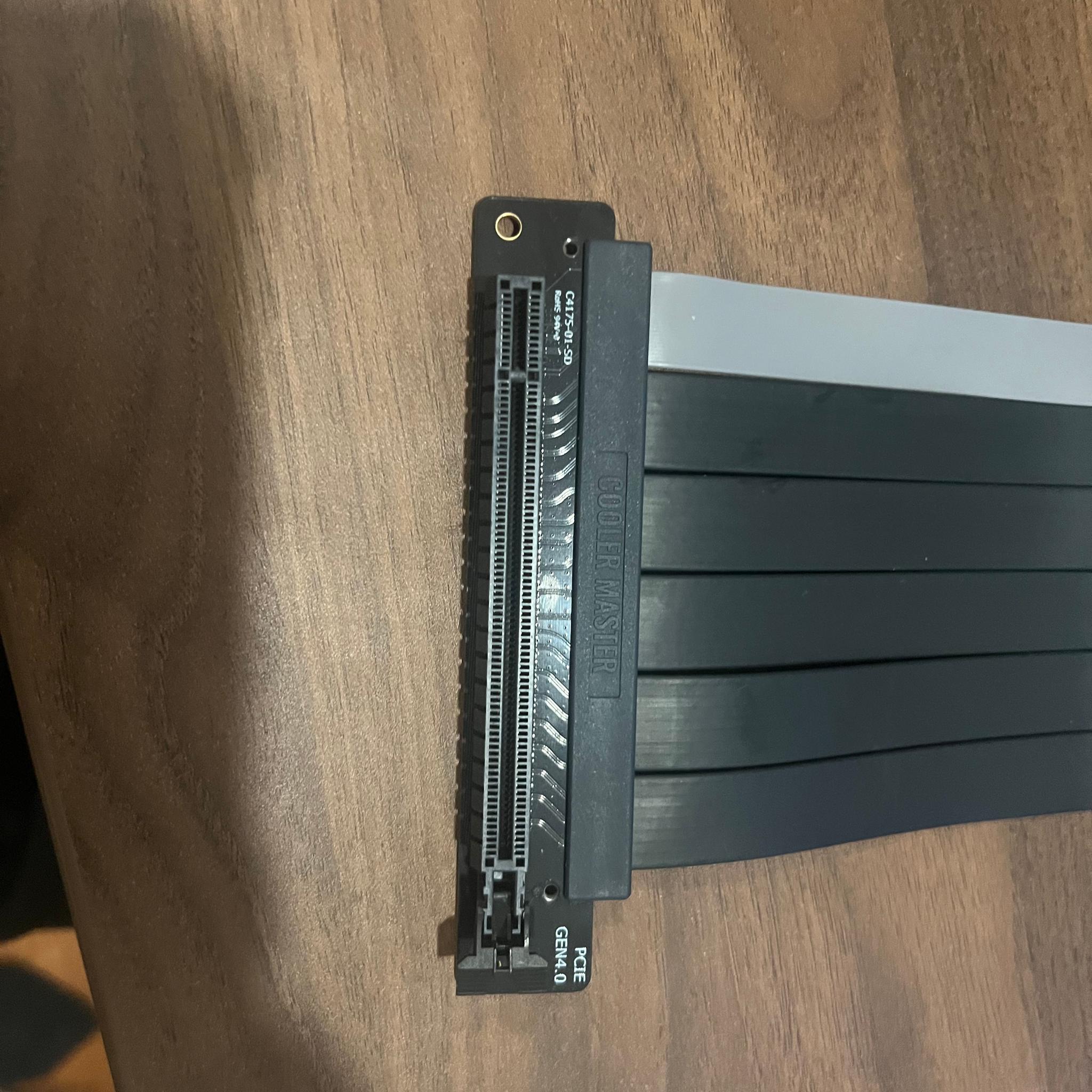 Cooler Master PCIE 4.0 Riser Cable