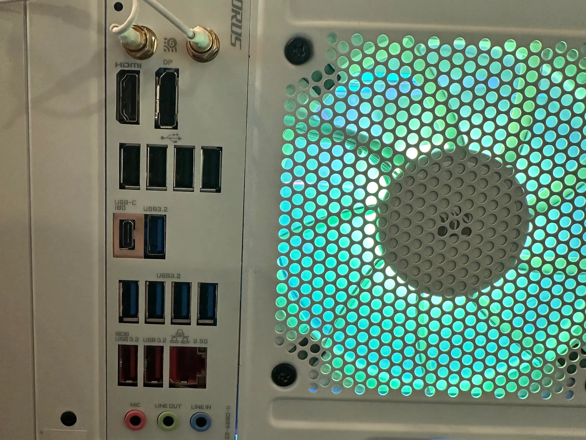 🧊White out🧊 4070 super, Ryzen 5 7600x, 32 Gb Ddr5 6000 MHz, 1 tb nvme ssd. PRICED TO SELL!