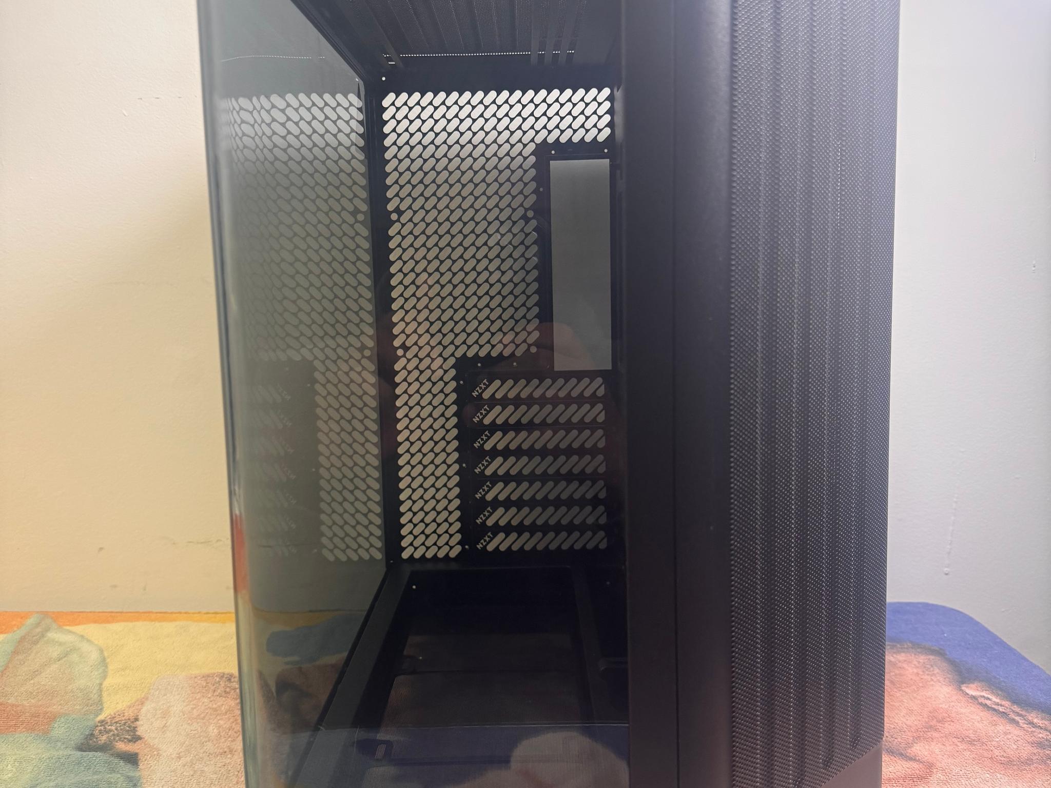 NZXT H6 Flow (Black - Tempered Glass)