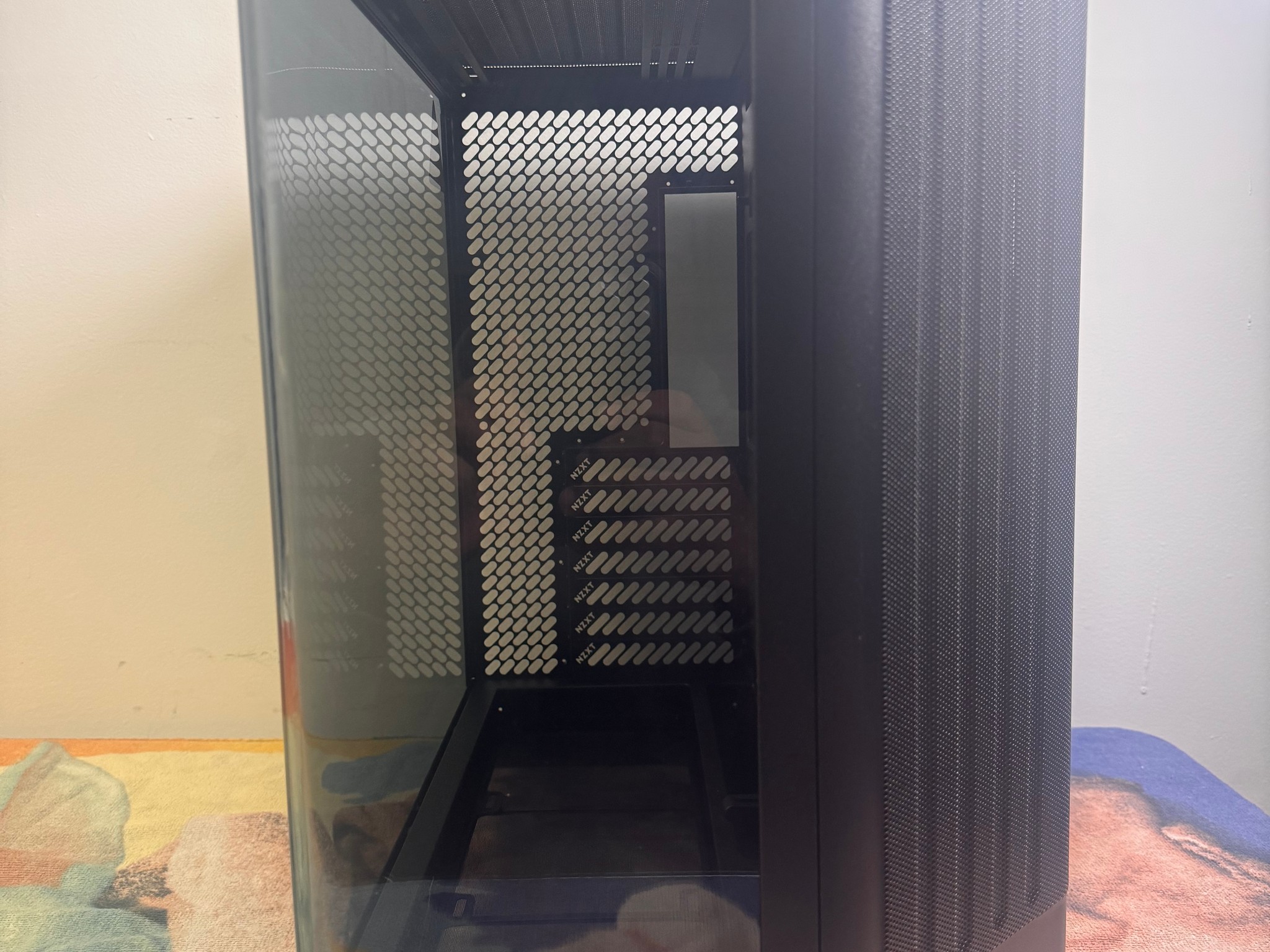 NZXT H6 Flow (Black - Tempered Glass)