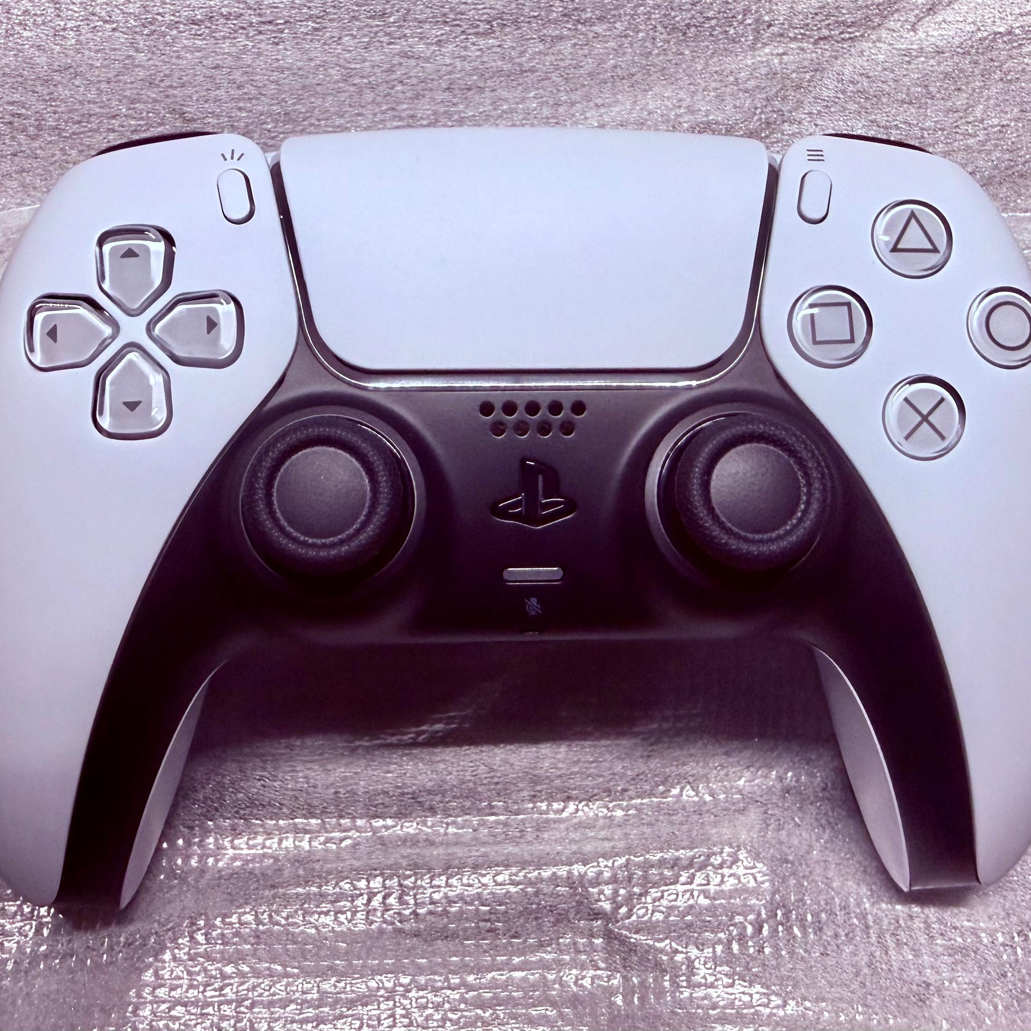 PlayStation DualSense™ Wireless Controller | White