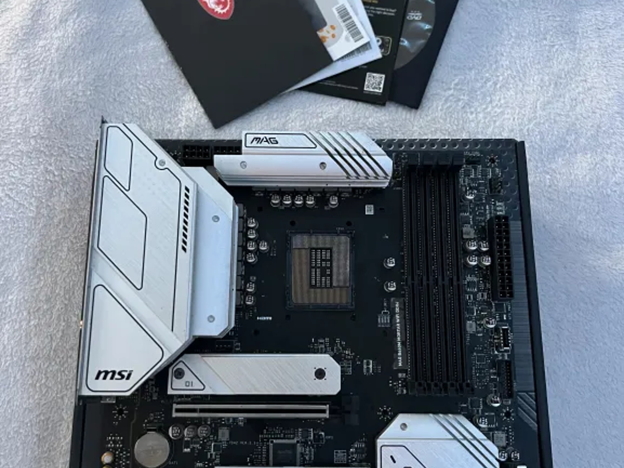 MSI B660M Mortar WIFI DDR4 x Intel Core i5-12400F (Project Bundle)