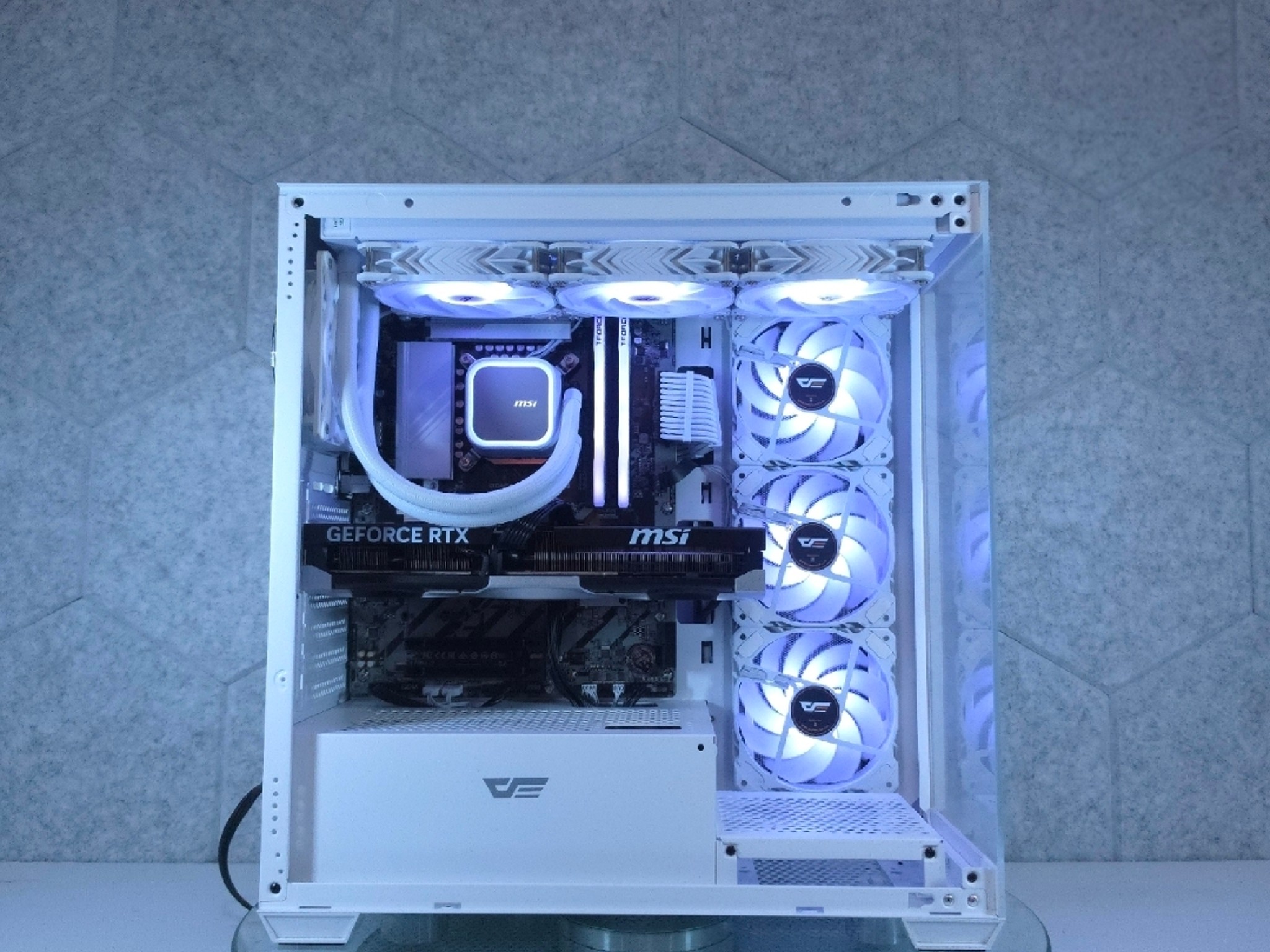 🤍 RTX 5070 | Core Ultra 7 265F | 1440p Gaming Computer