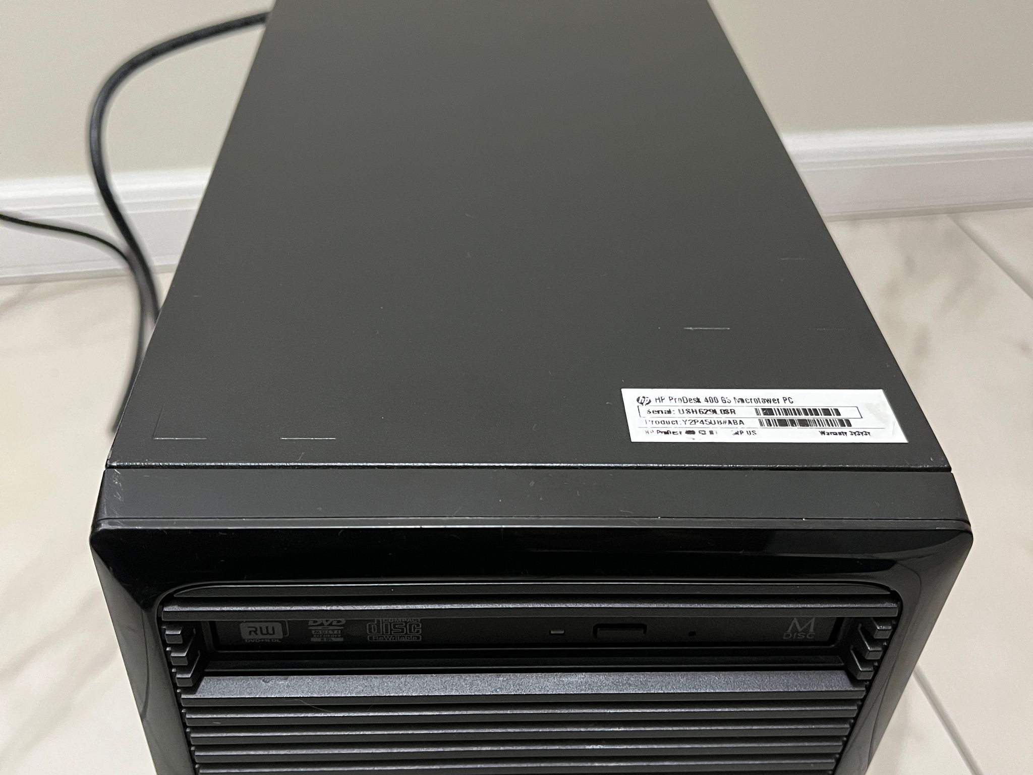 NVIDIA RTX 2060 SUPER, Intel Core i3-12100, 16GB RAM, 500GB SSD - Sleeper Gaming PC w/ Wi-Fi & BT