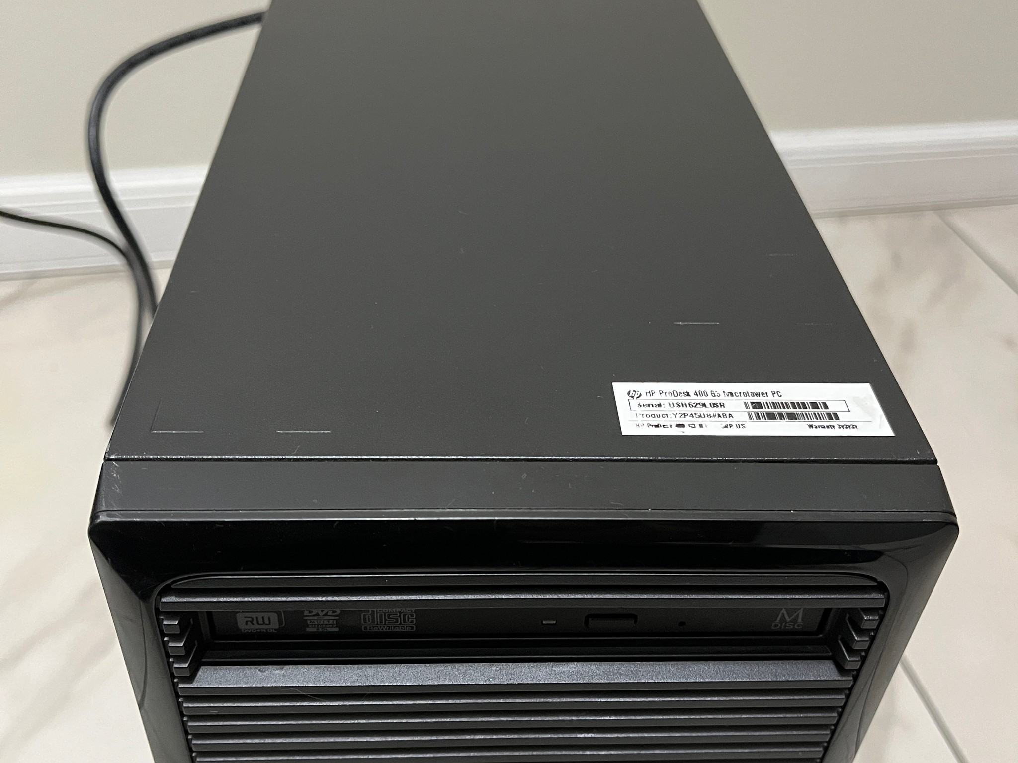 NVIDIA RTX 2060 SUPER, Intel Core i3-12100, 16GB RAM, 500GB SSD - Sleeper Gaming PC w/ Wi-Fi & BT
