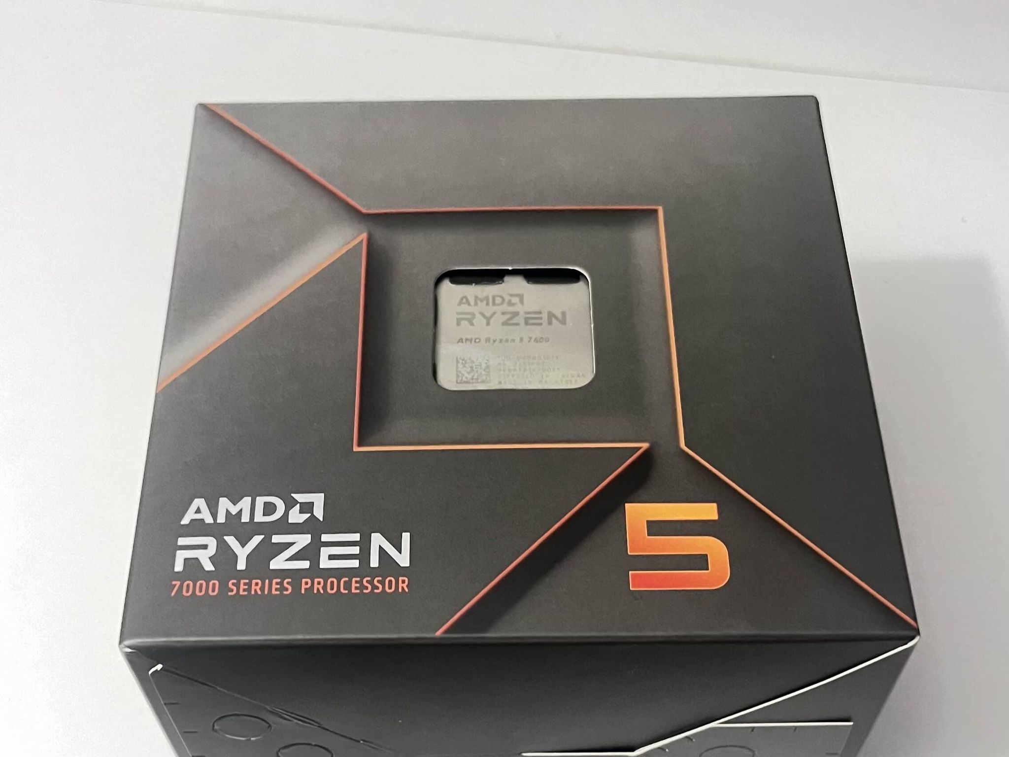 AMD Ryzen 5 7600